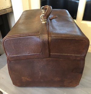 LARGE GLADSTONE BAG — Gildersleve Antiques