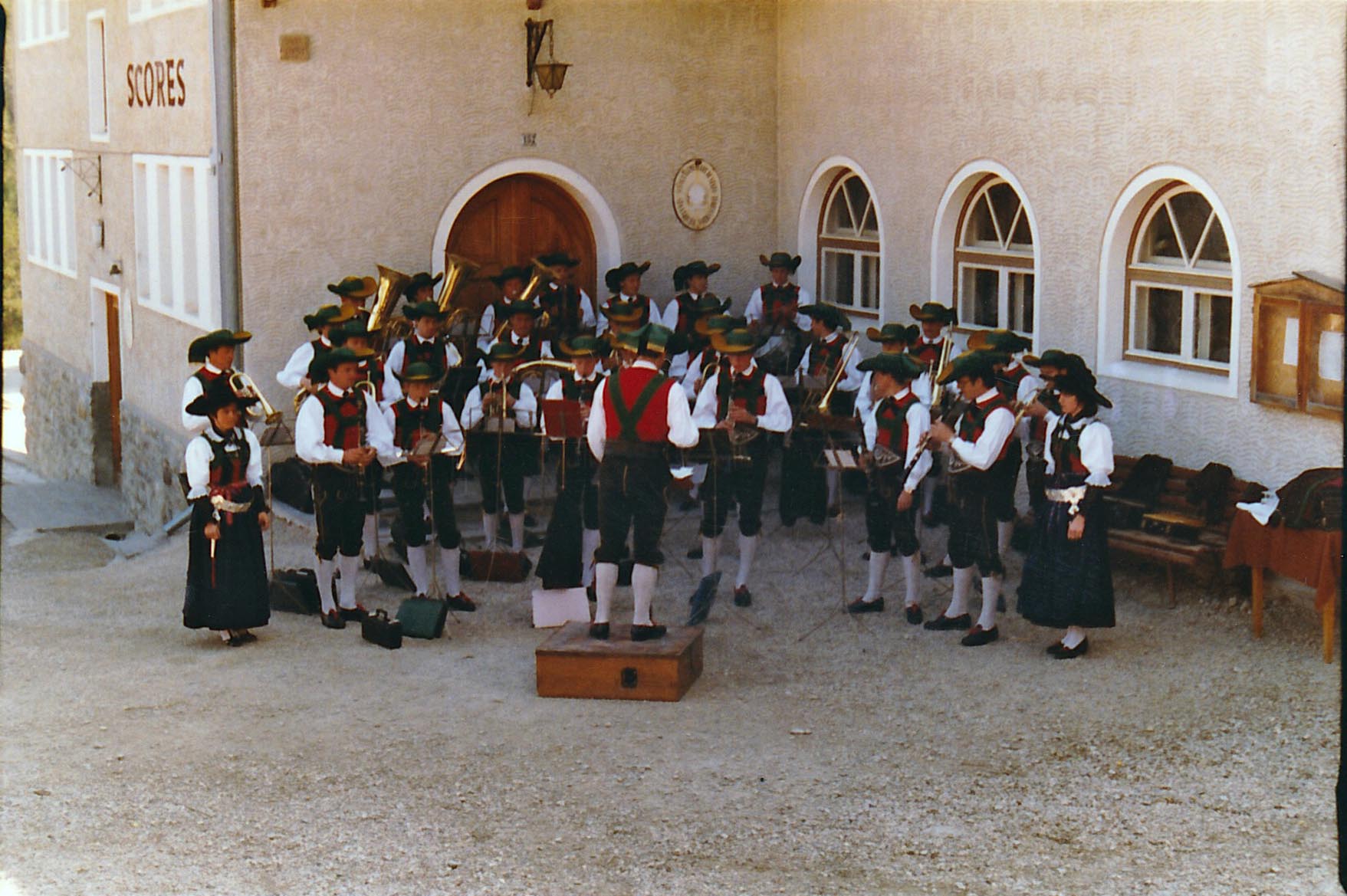 Inauguraziun dla troht nöia 1984