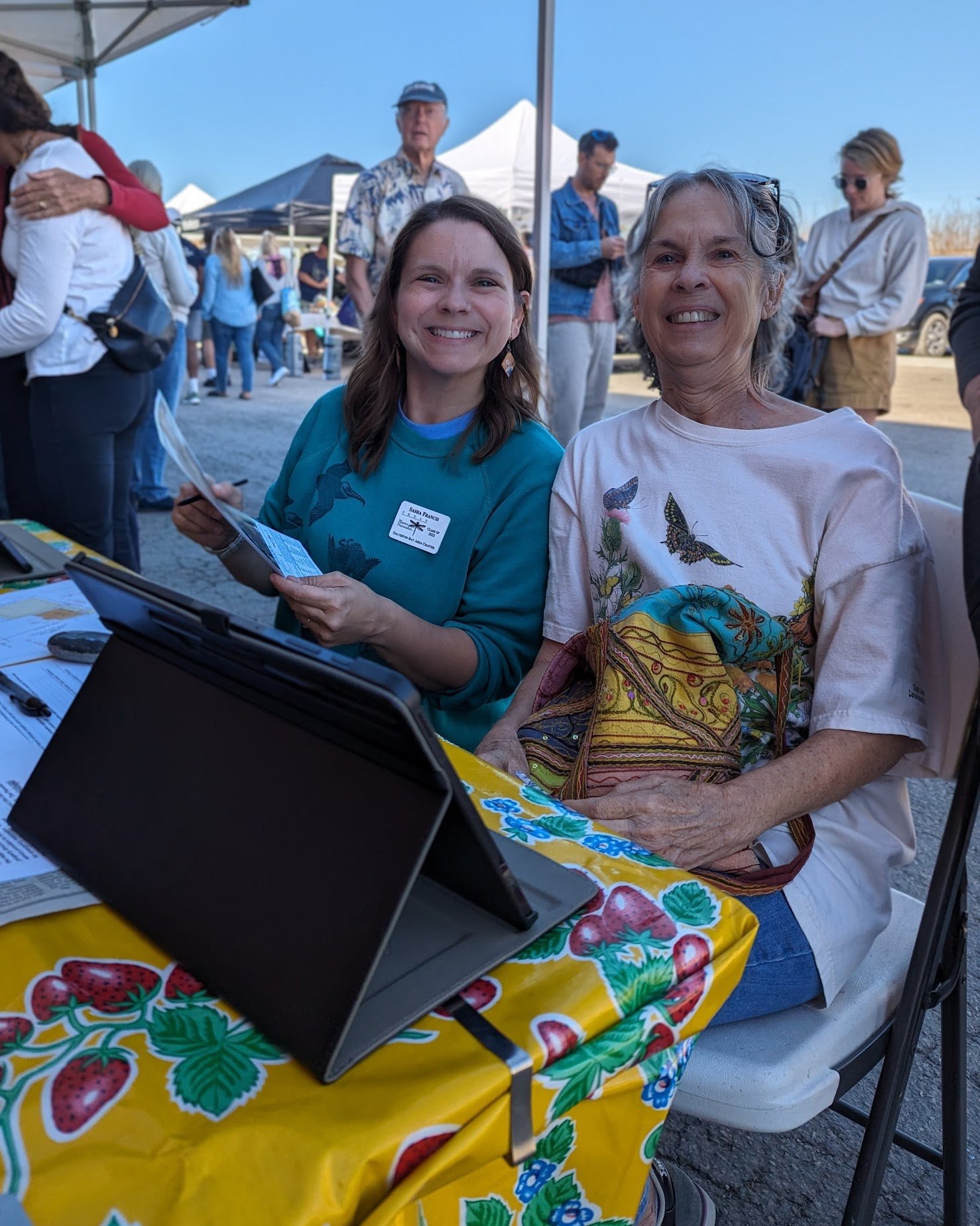  Say hi to Sasha Francia to get some free native plant seeds & all signed up to get your FREE permit to turn your yard into a biodiverse pocket prairie! 