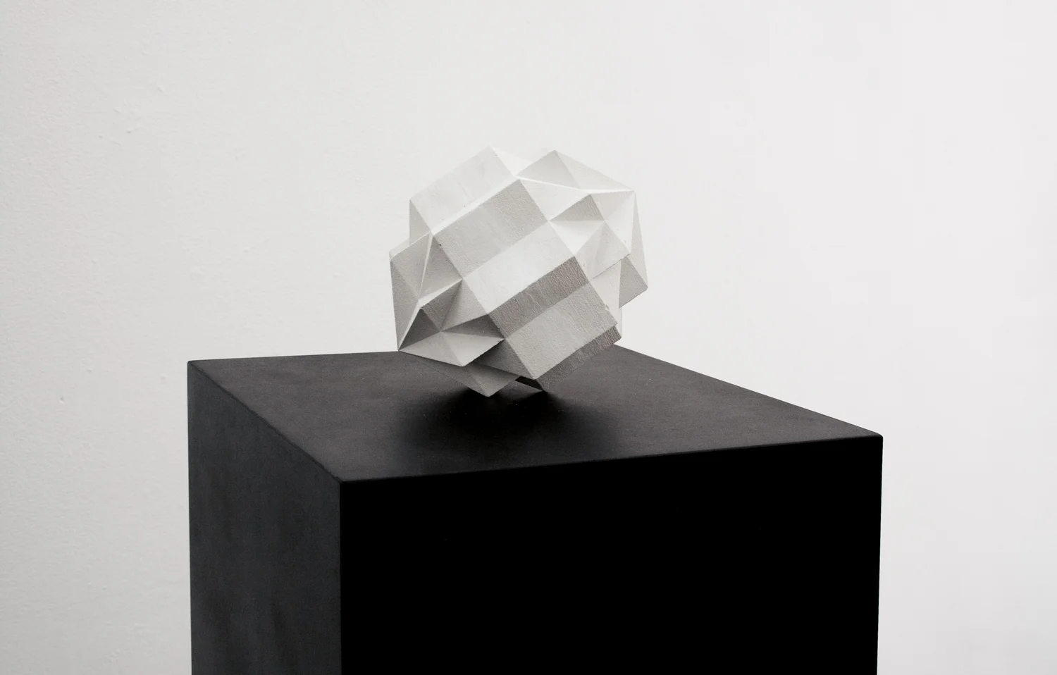 Sphere 4 , 2008, plaster
