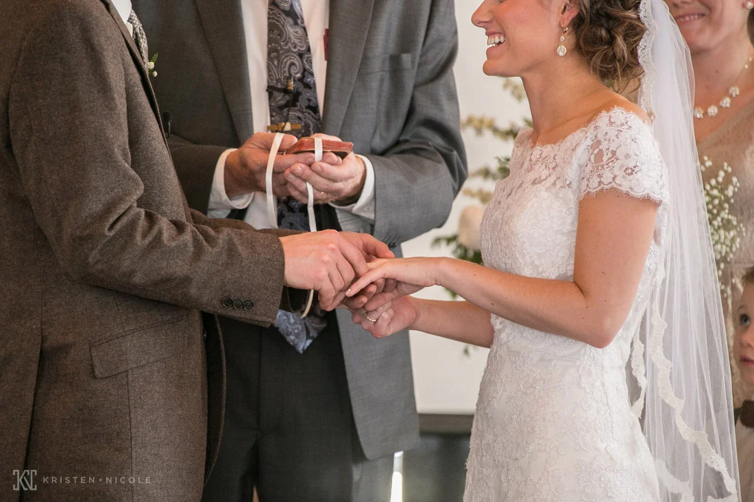 rustic-winter-wedding-ideas-11.jpg