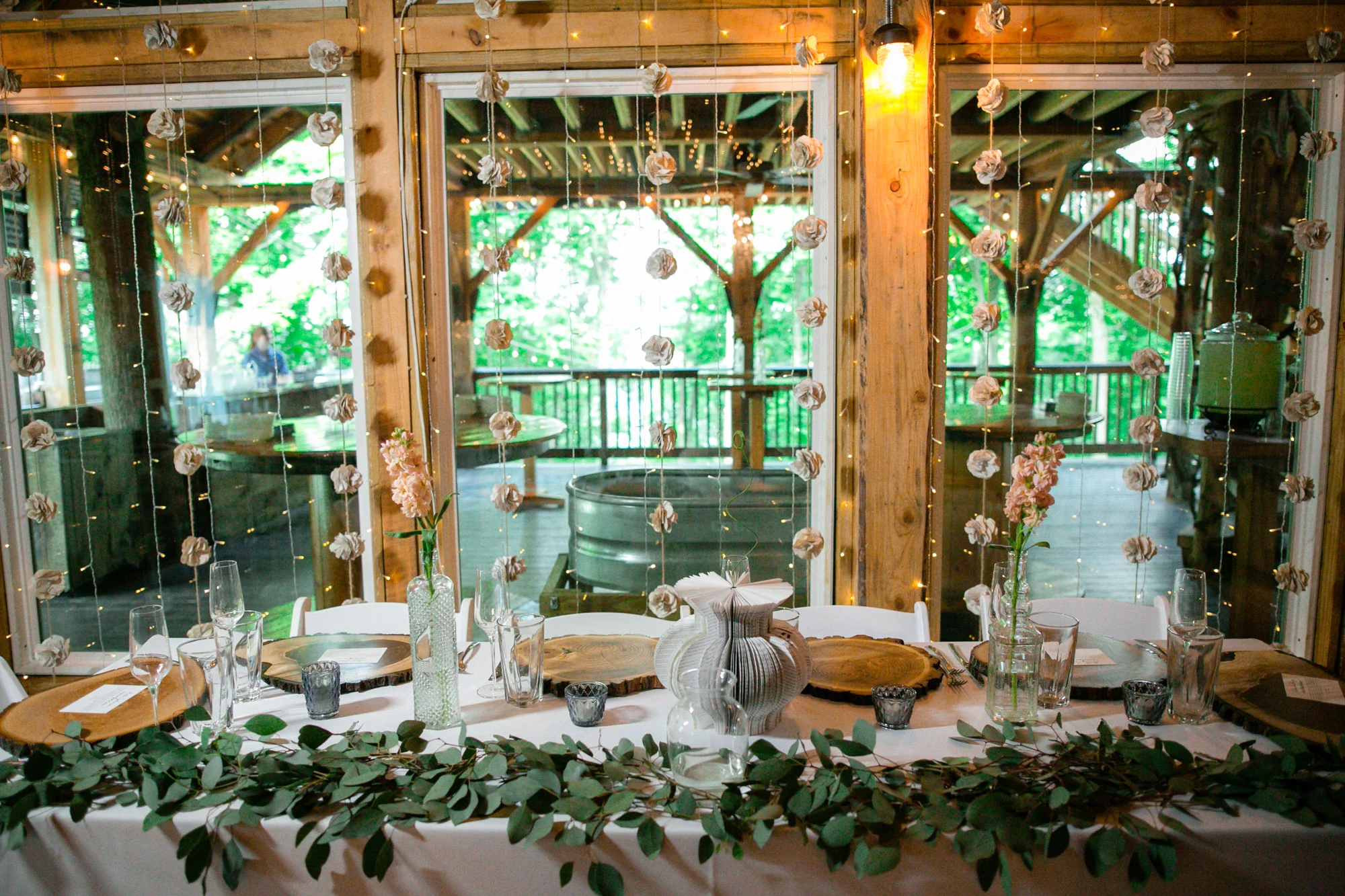 The Grand Barn At The Mohicans Wedding Leslie Dane