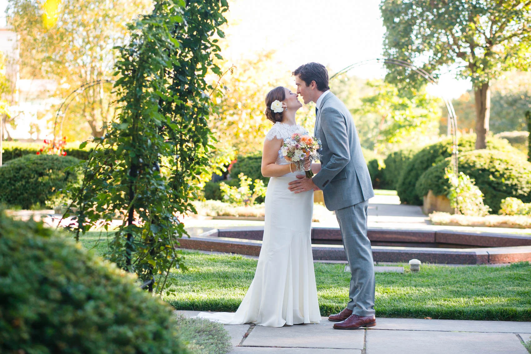 cleveland-botanical-garden-wedding-photos-23.jpg