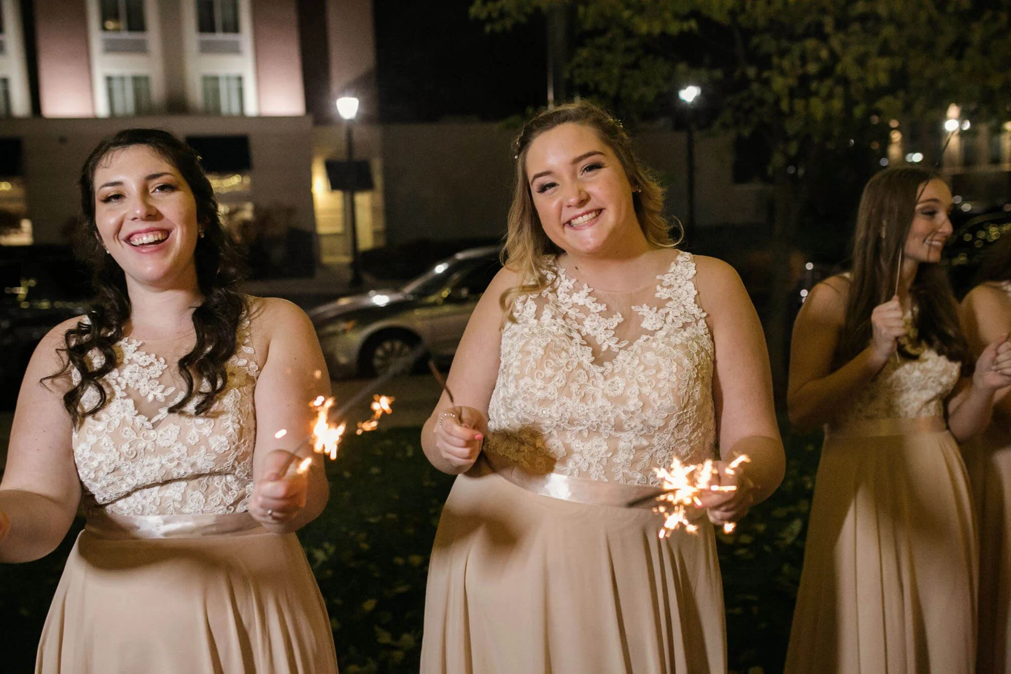 hilton-garden-inn-perrysburg-wedding-photos-235.jpg