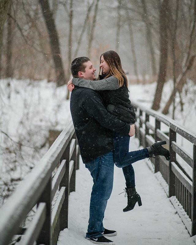 A fun snowy engagement session with Rachael and Nick!
⠀⠀⠀⠀⠀⠀⠀⠀⠀
⠀⠀⠀⠀⠀⠀⠀⠀⠀ #kristennicolephotography #bride #weddingphotography #toledo #lifestylephotos #weddingphotographyideas
#weddingphotoinspiration #firstsandlasts #ohiophotography
#ohio #toledowe