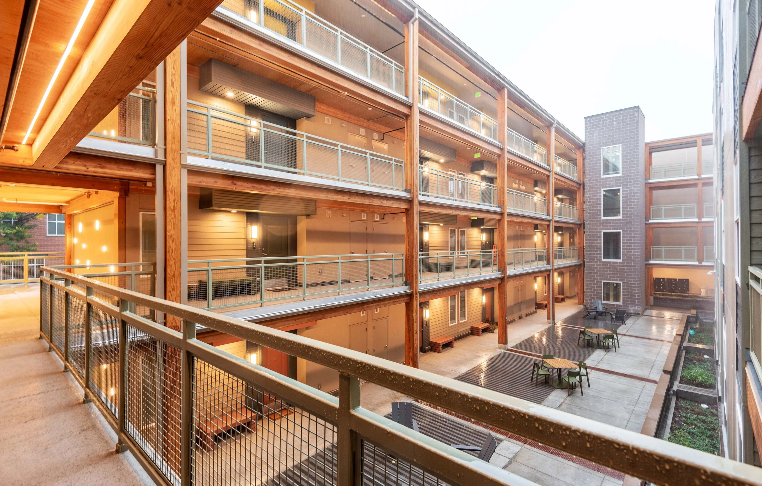aa  Spoke-Apartments-Pinkard-TheUnfoundDoor-37.jpg