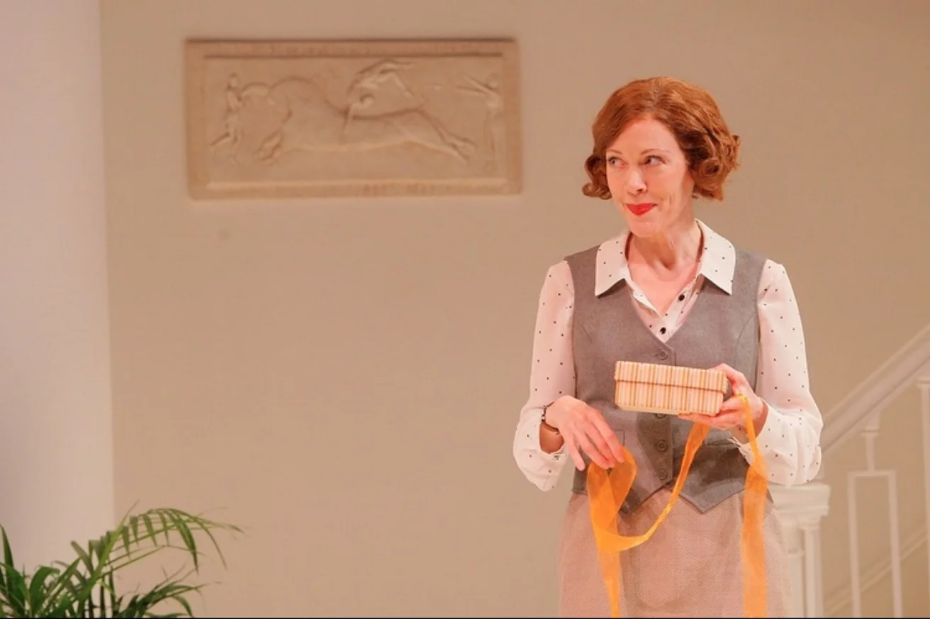 PRESENT LAUGHTER