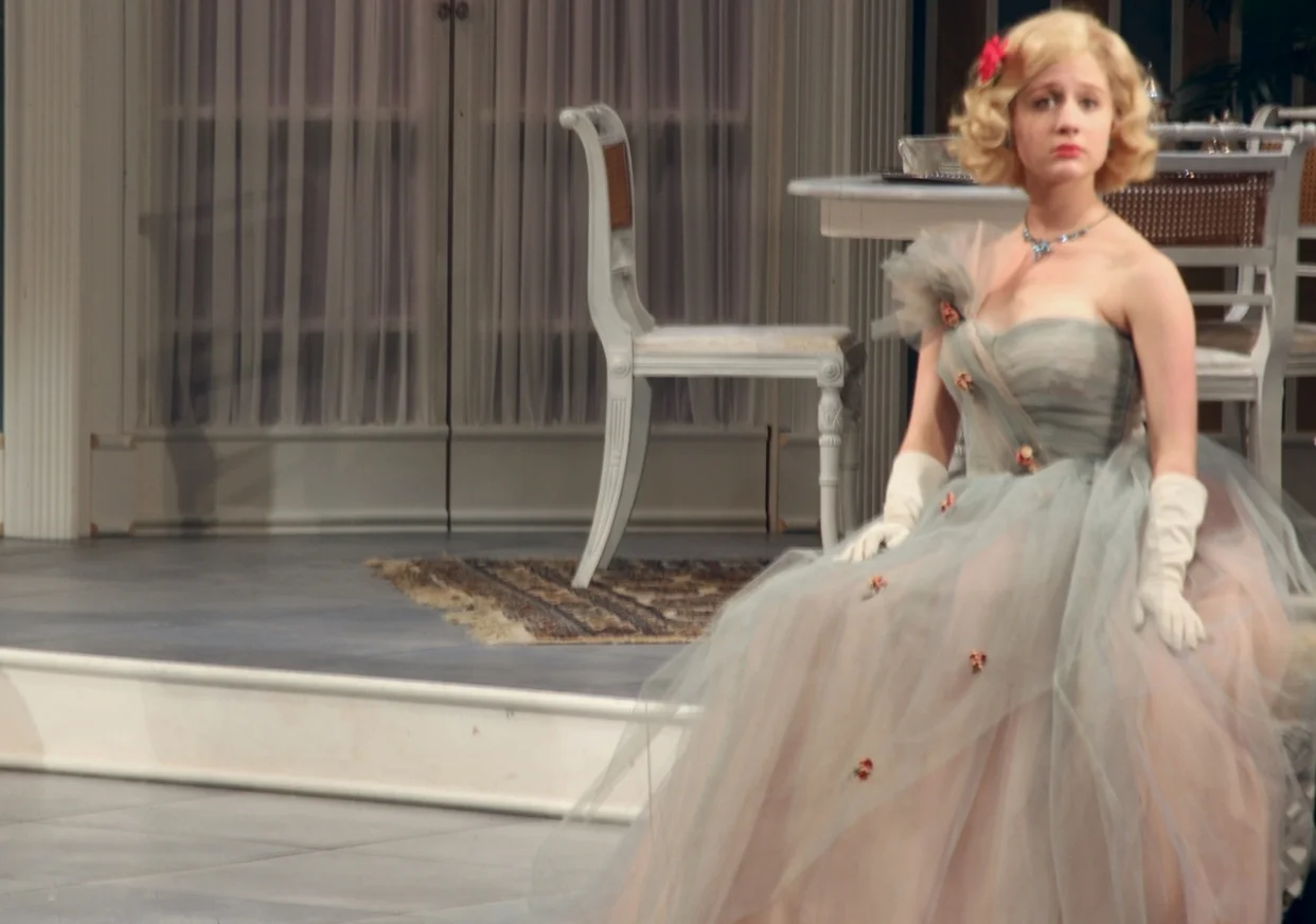 A WOMAN OF NO IMPORTANCE