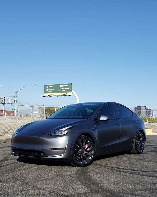 Performance Model Y received the ultimate protection there is to offer. Full body stealth ppf by @xpel Midnight Silver Metallic looks really nice with matte ppf on top 😈
_______________________________________________________________
#tesla #teslamo