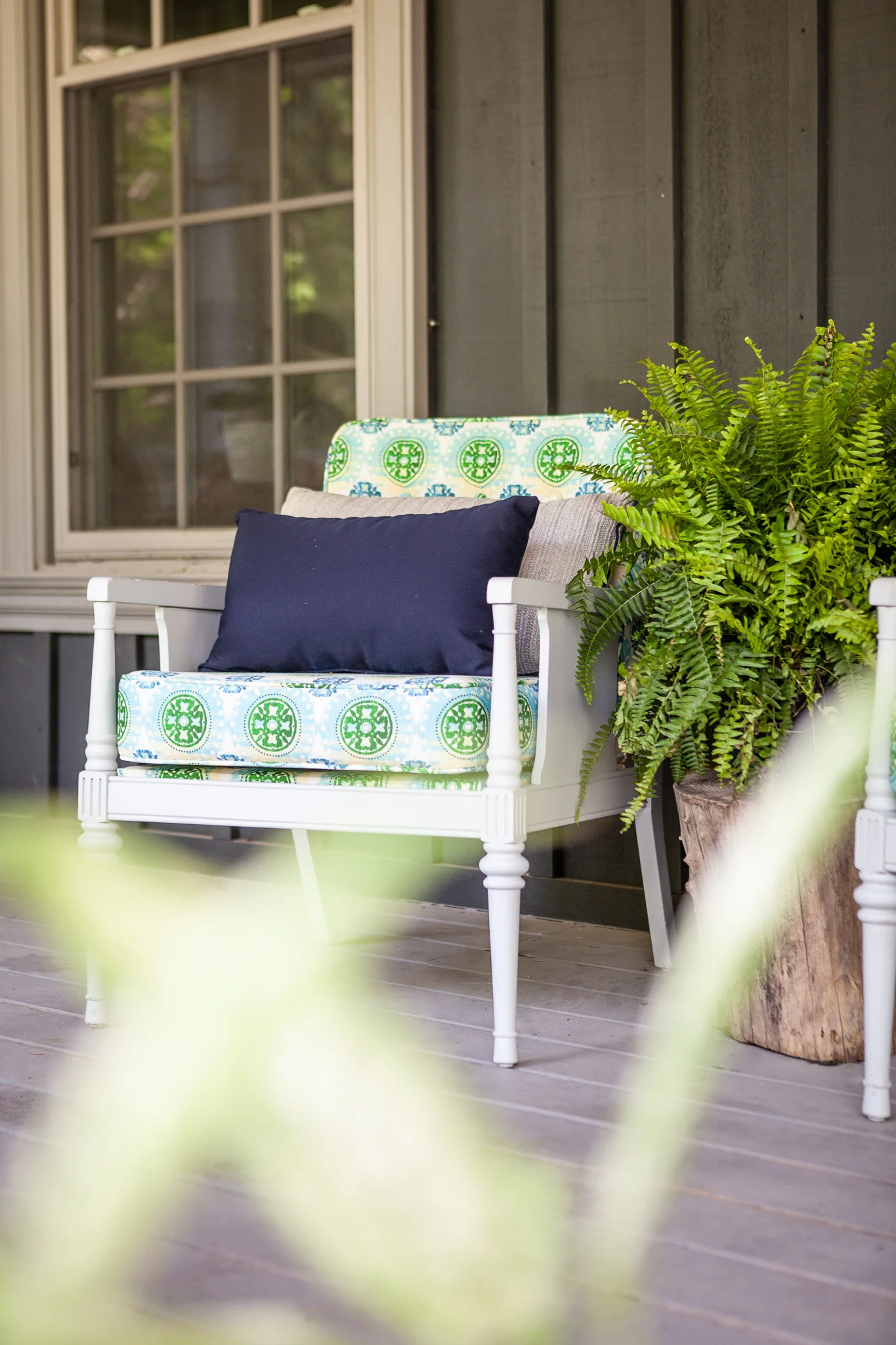 IMG_1441_SterlingPorchChairs_mangoreclaimed.jpg