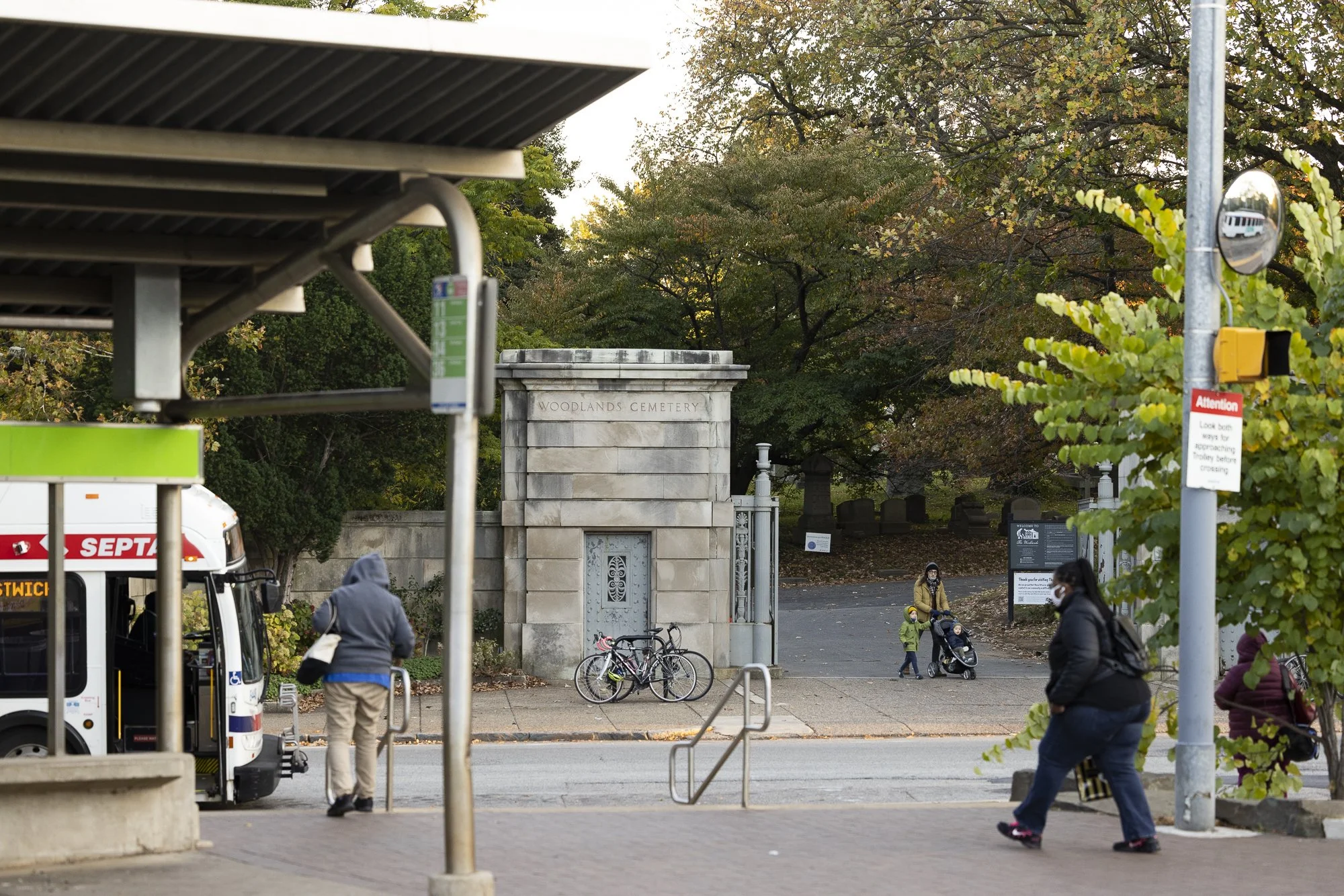 rc2021042_570_SEPTA and gates.jpg
