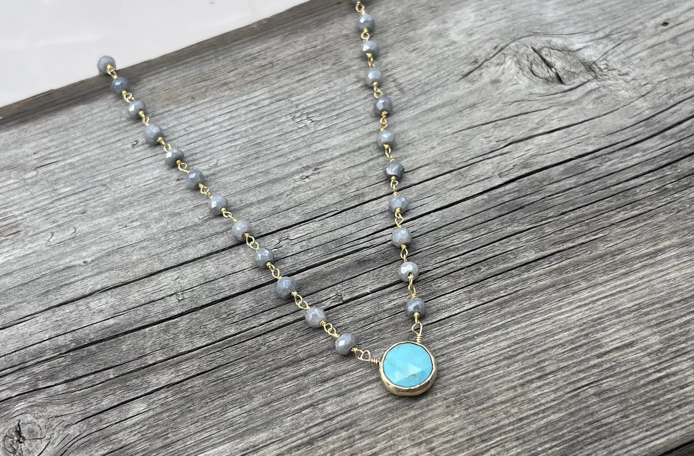 E92EC8E4-6272-469E-A79D-98DD9590E4BA