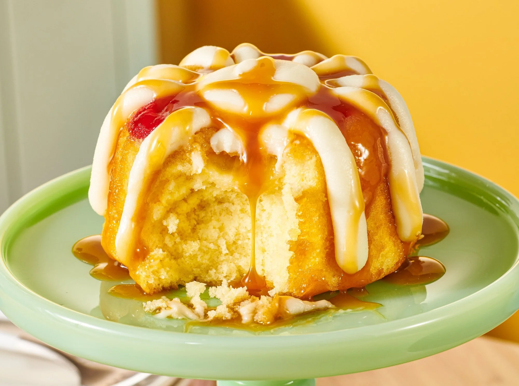 NBC_Pineapple+Upside+Down+Bite+Out_30149+copy_1-2.jpg