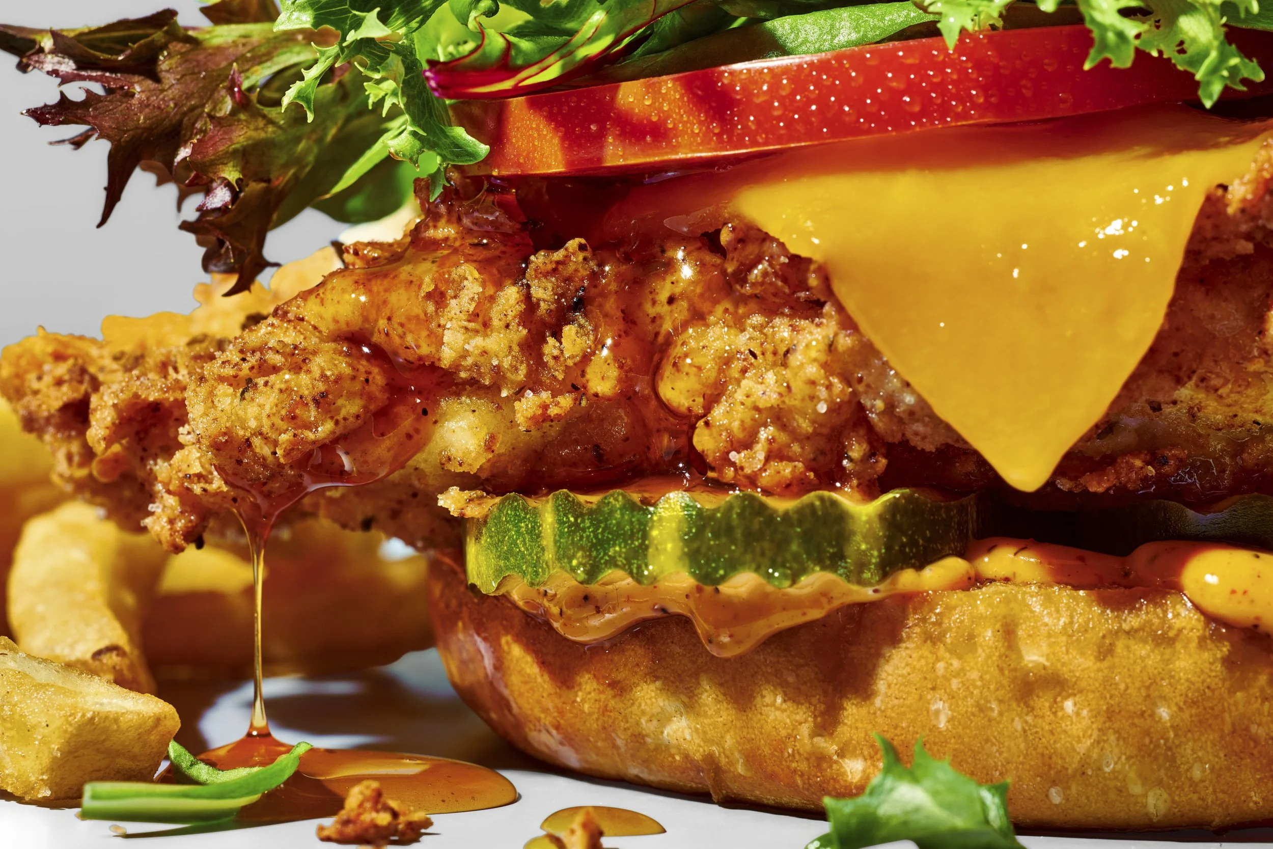 Cinemark_Cinemark Signature Chicken Sandwich_Alts_11590 1.jpg