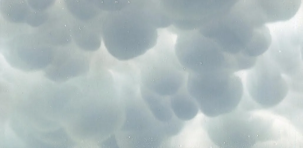 Mammatus clouds