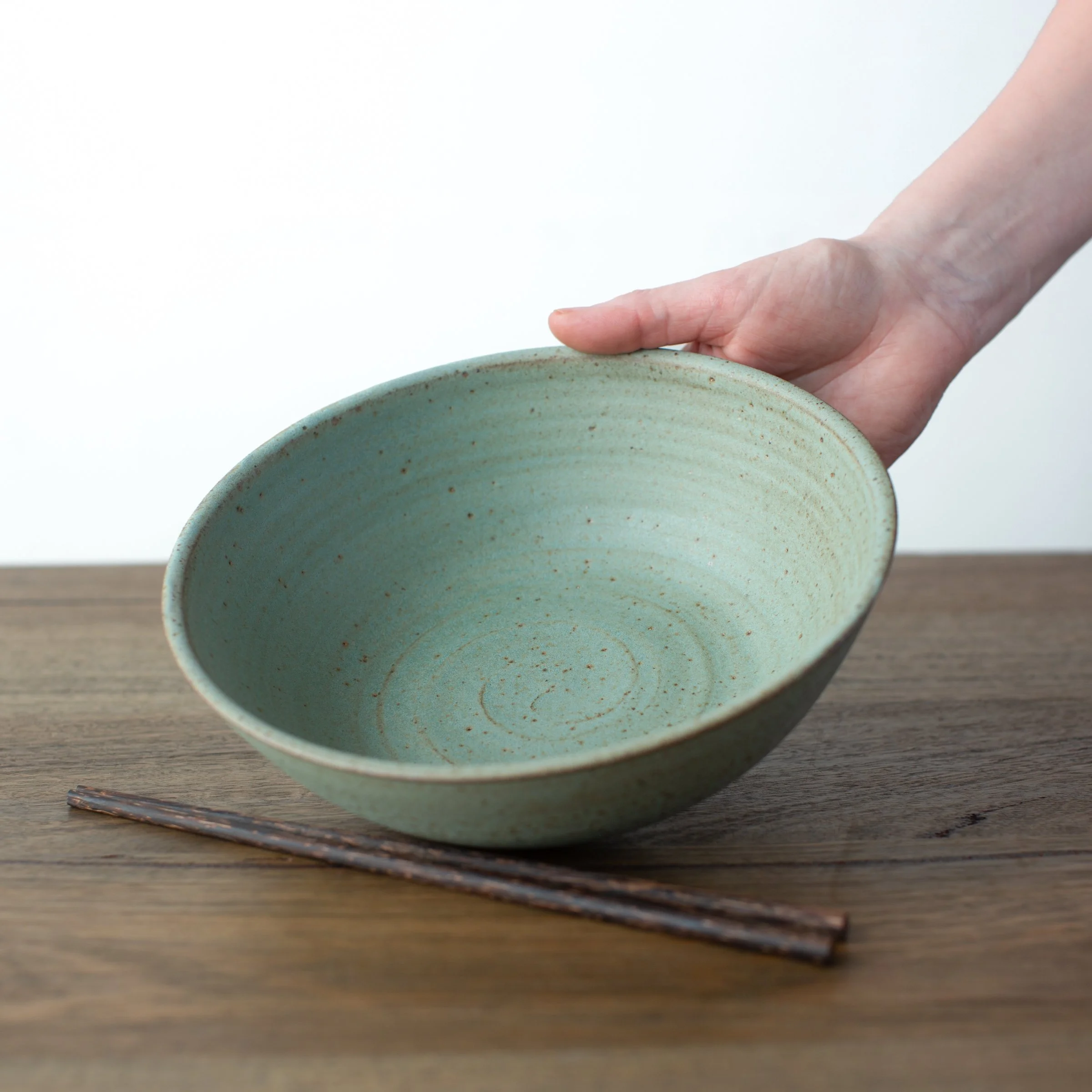 Green large bowl 1.jpg