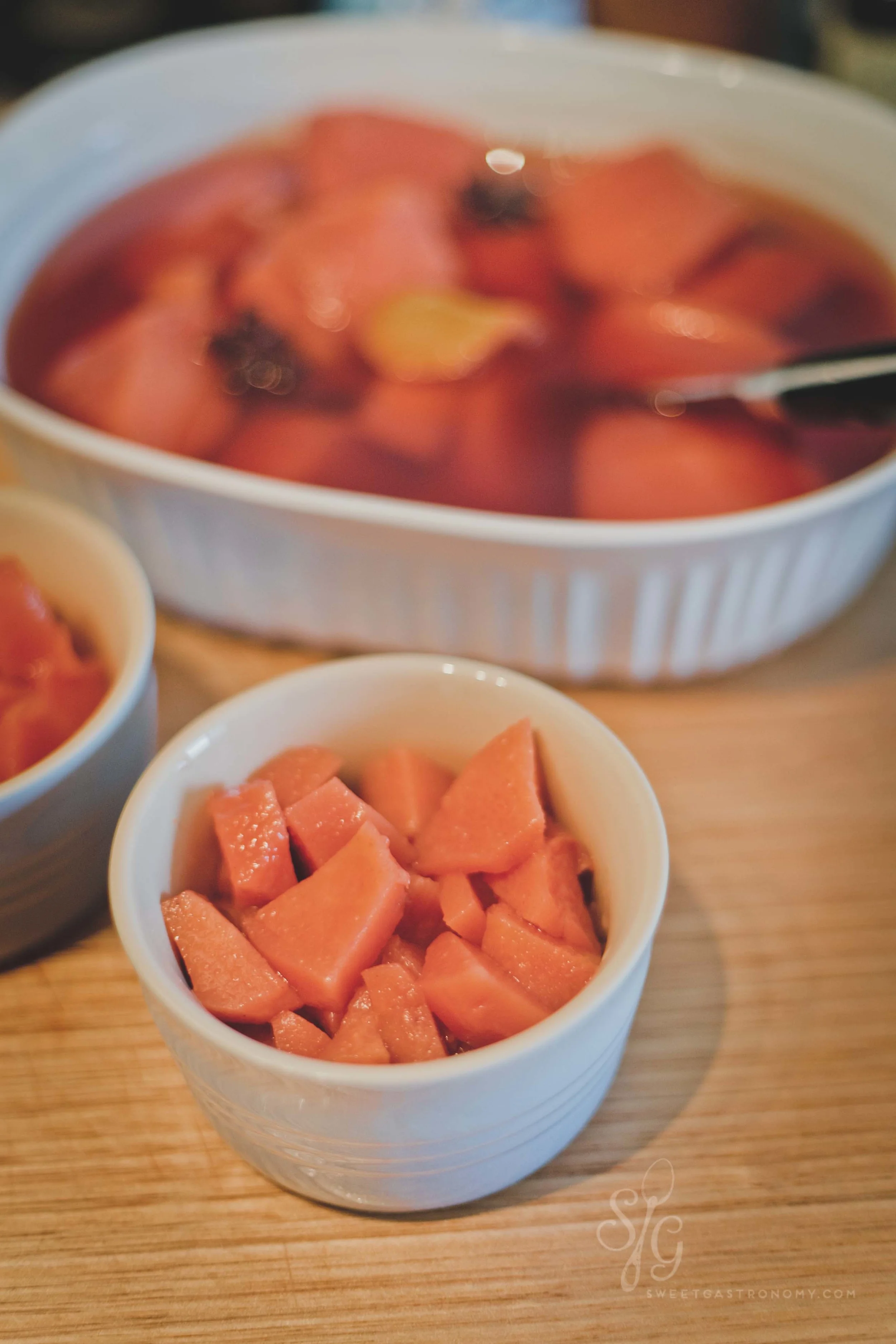 Quince Crumble Pots — Sweet Gastronomy
