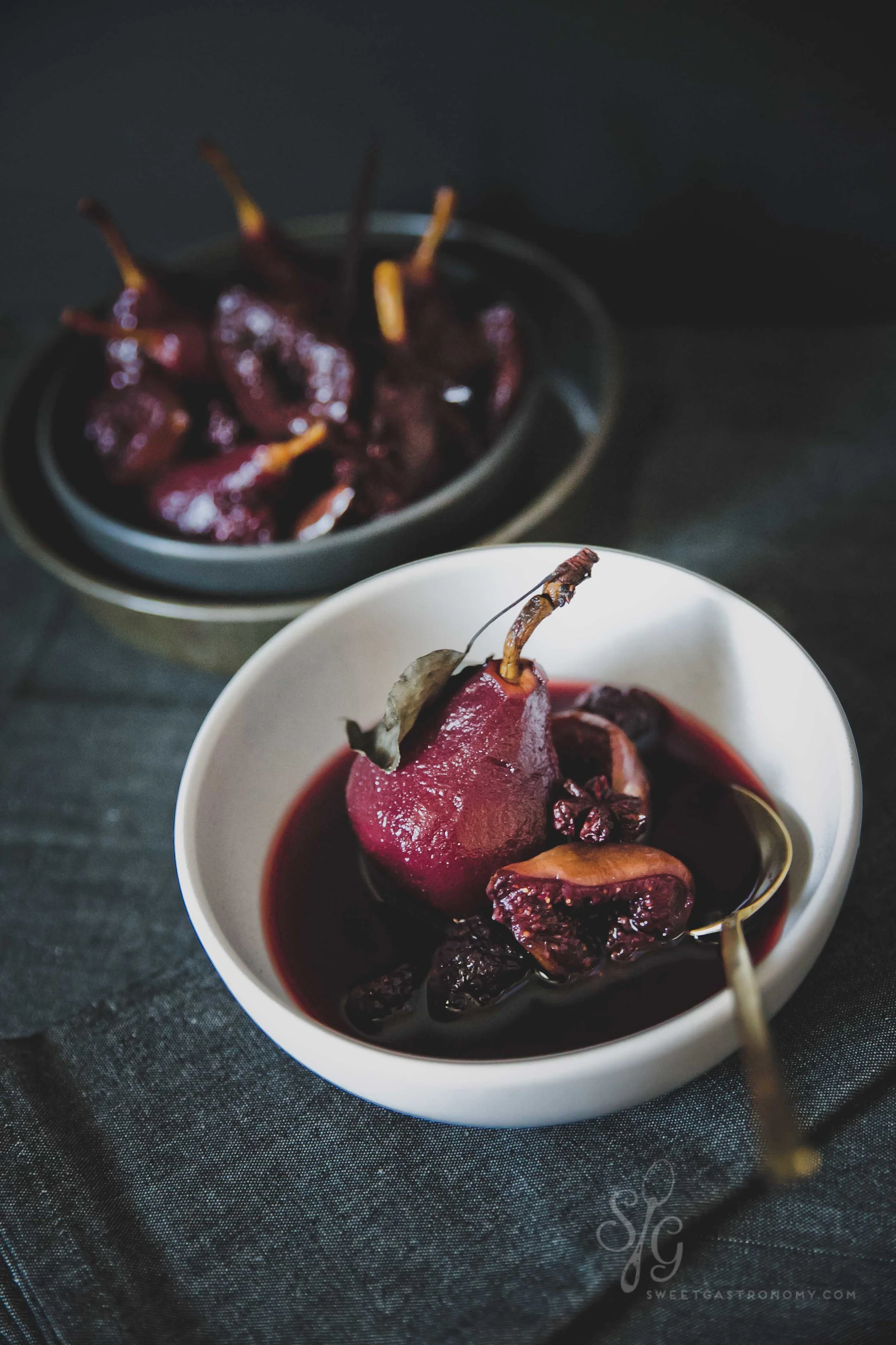 Spiced Red Wine Poached Pears & Figs — Sweet Gastronomy