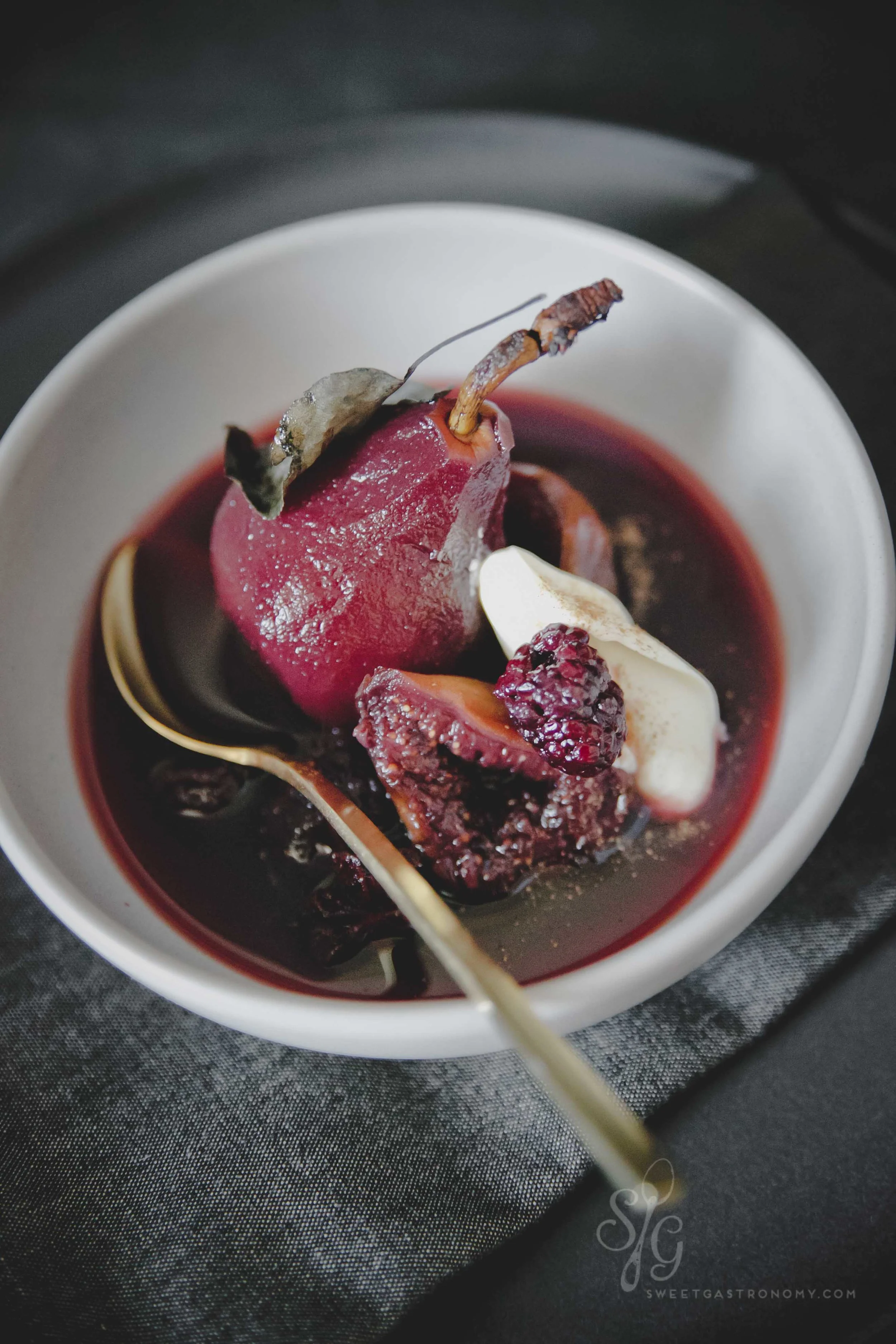 Spiced Red Wine Poached Pears & Figs — Sweet Gastronomy