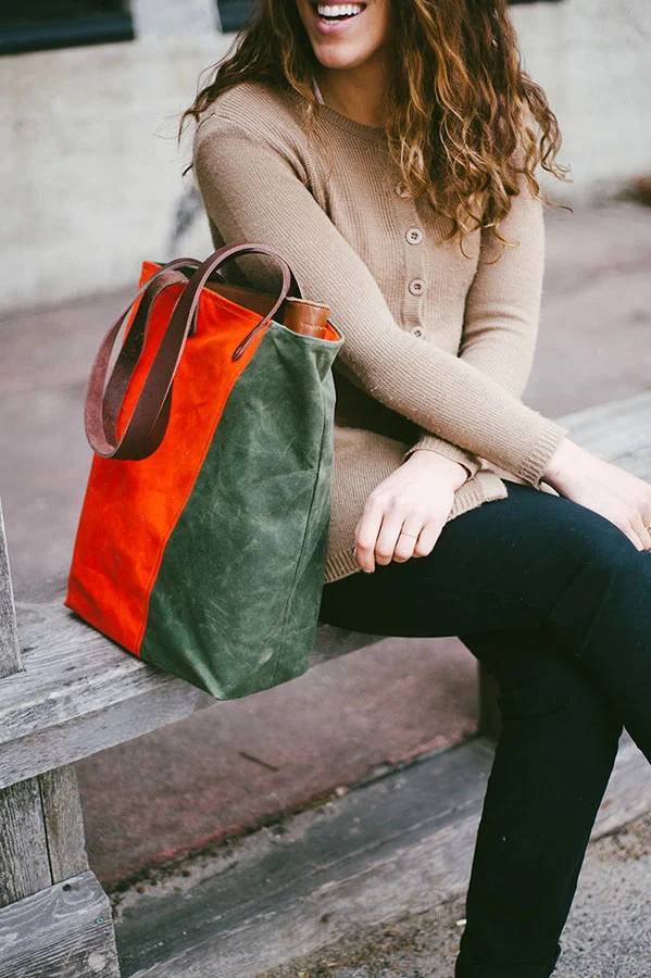 tote_lifestyle_01.jpg