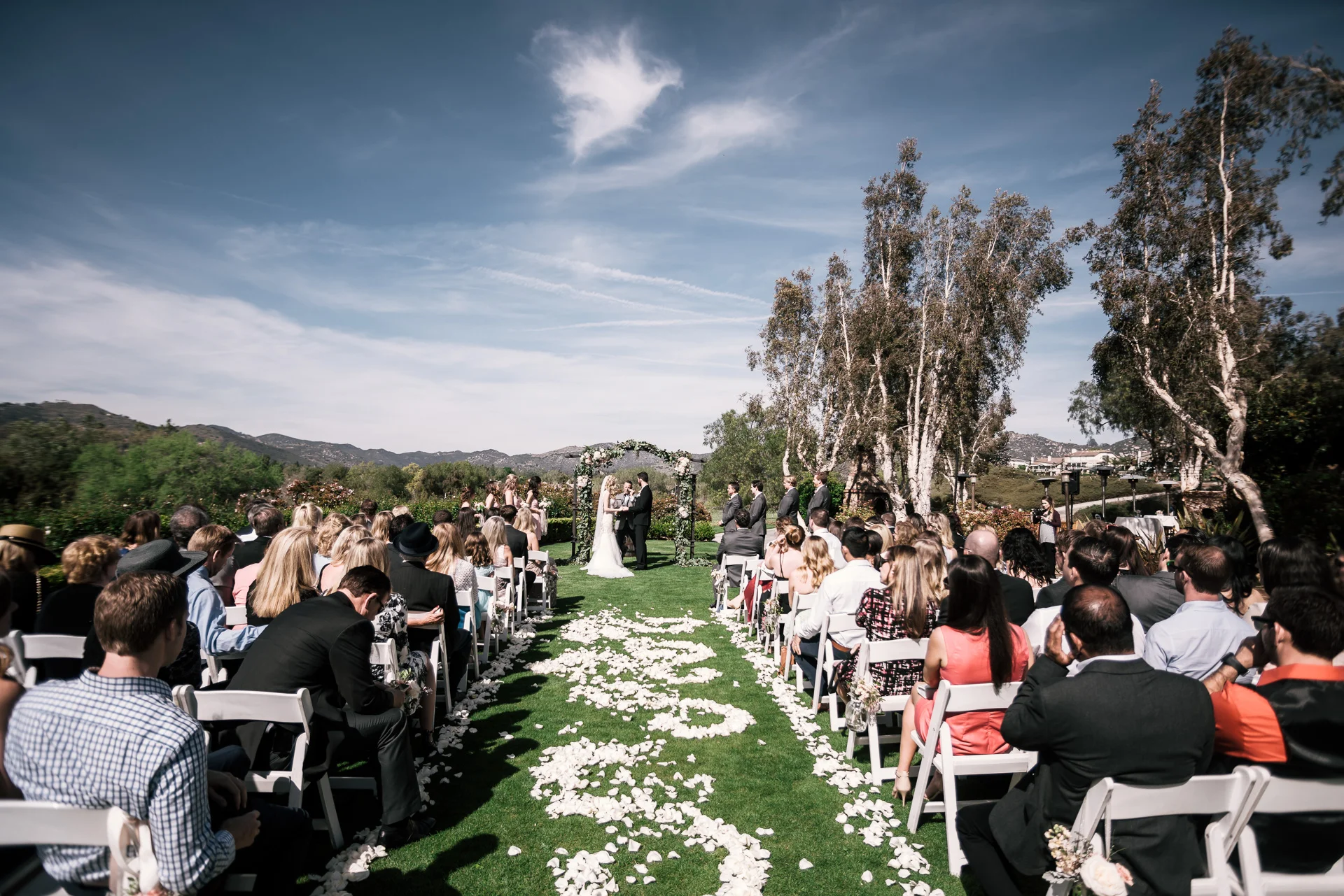 wedding ceremony at the Twin Oaks Golf Course in San Marcos, San Diegos premier wedding venue