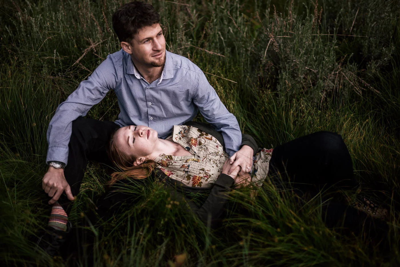 Romantic moment while relaxing in the meadow waiting for the sun to rise over the mountains of sequoia national park