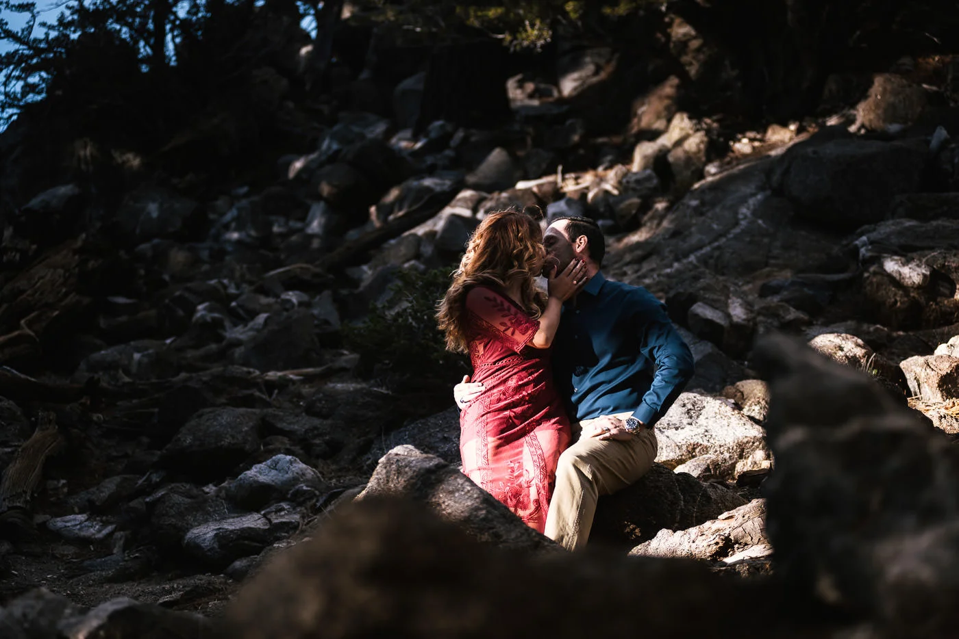 Free spirited couple has their engagment in the mountains of California.