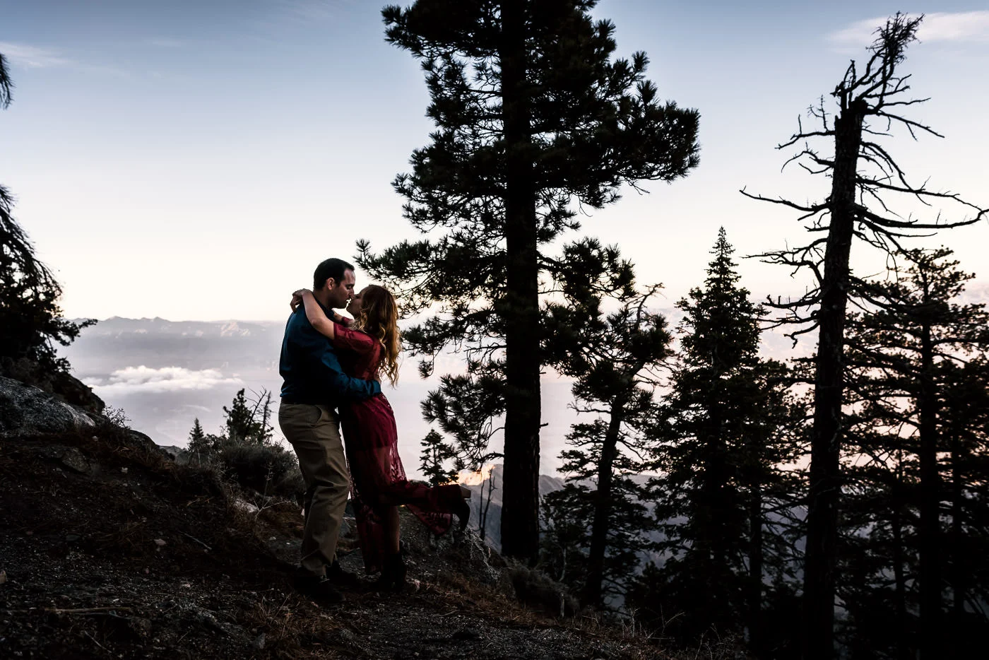 Outdoor weddings and engagements for couples madly in love.