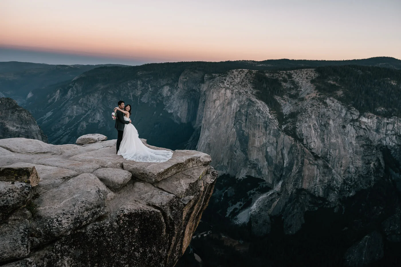 Yosemite Taft Point elopement photographer.
