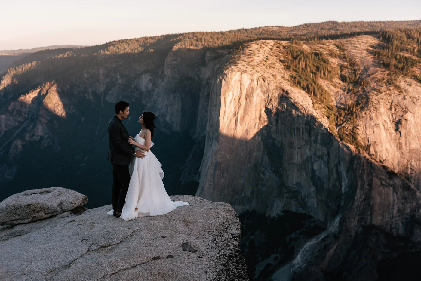 Yosemite elopement adventure sessions.