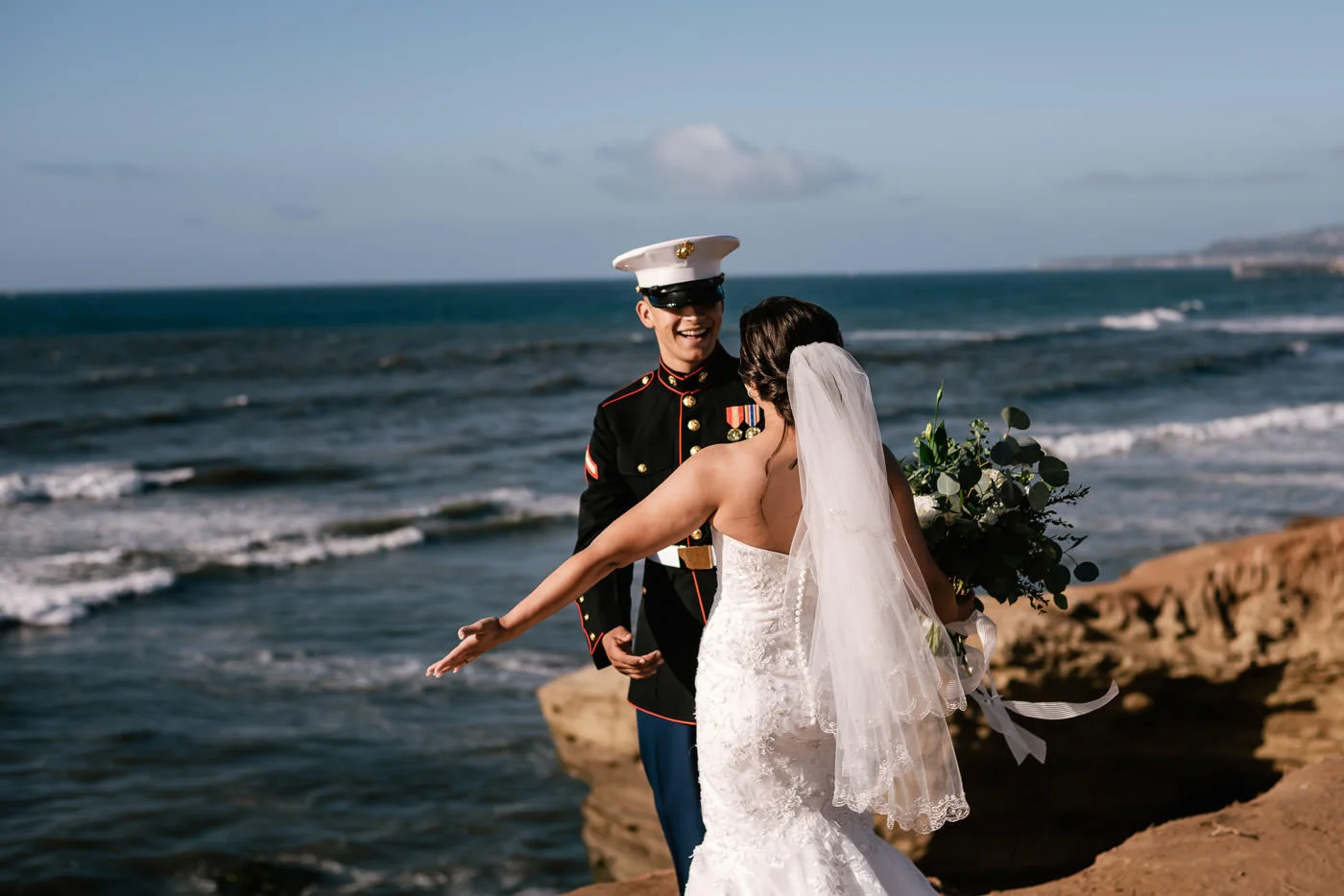 elopement-first-look-ocean.jpg