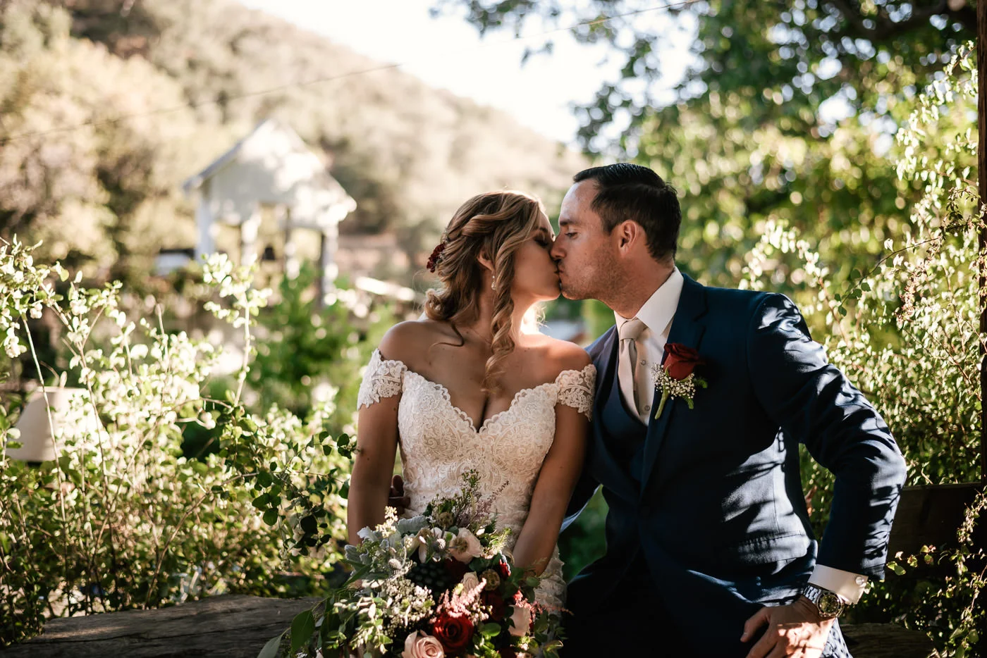 Romantic wedding photographer in Oak Glenn.