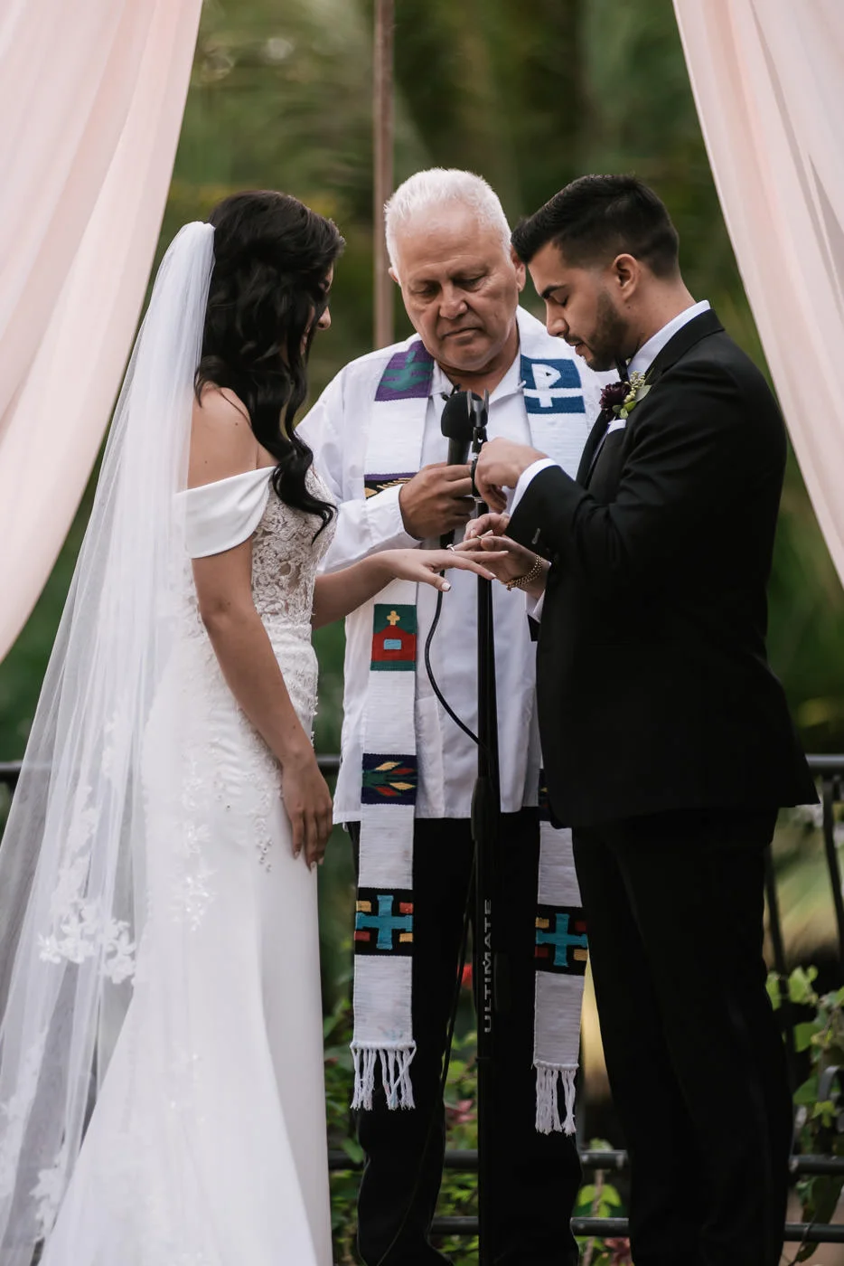 eden-gardens-wedding-photographer-romantic-52.jpg