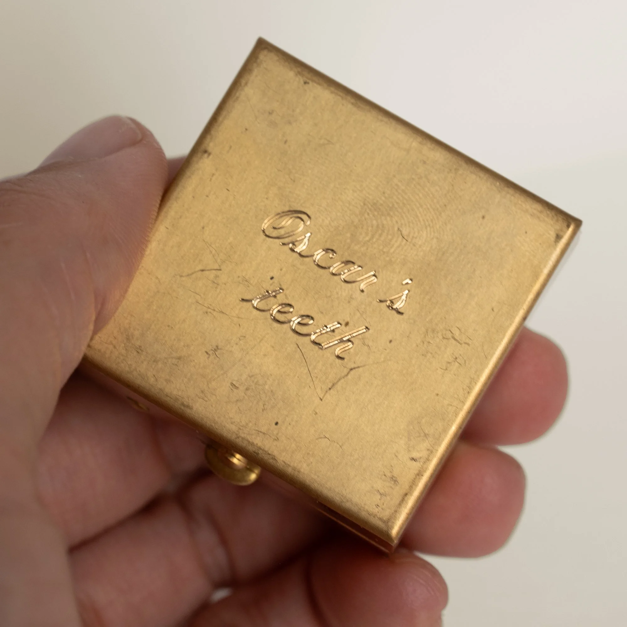 merewif-souvenir-box-2.jpg