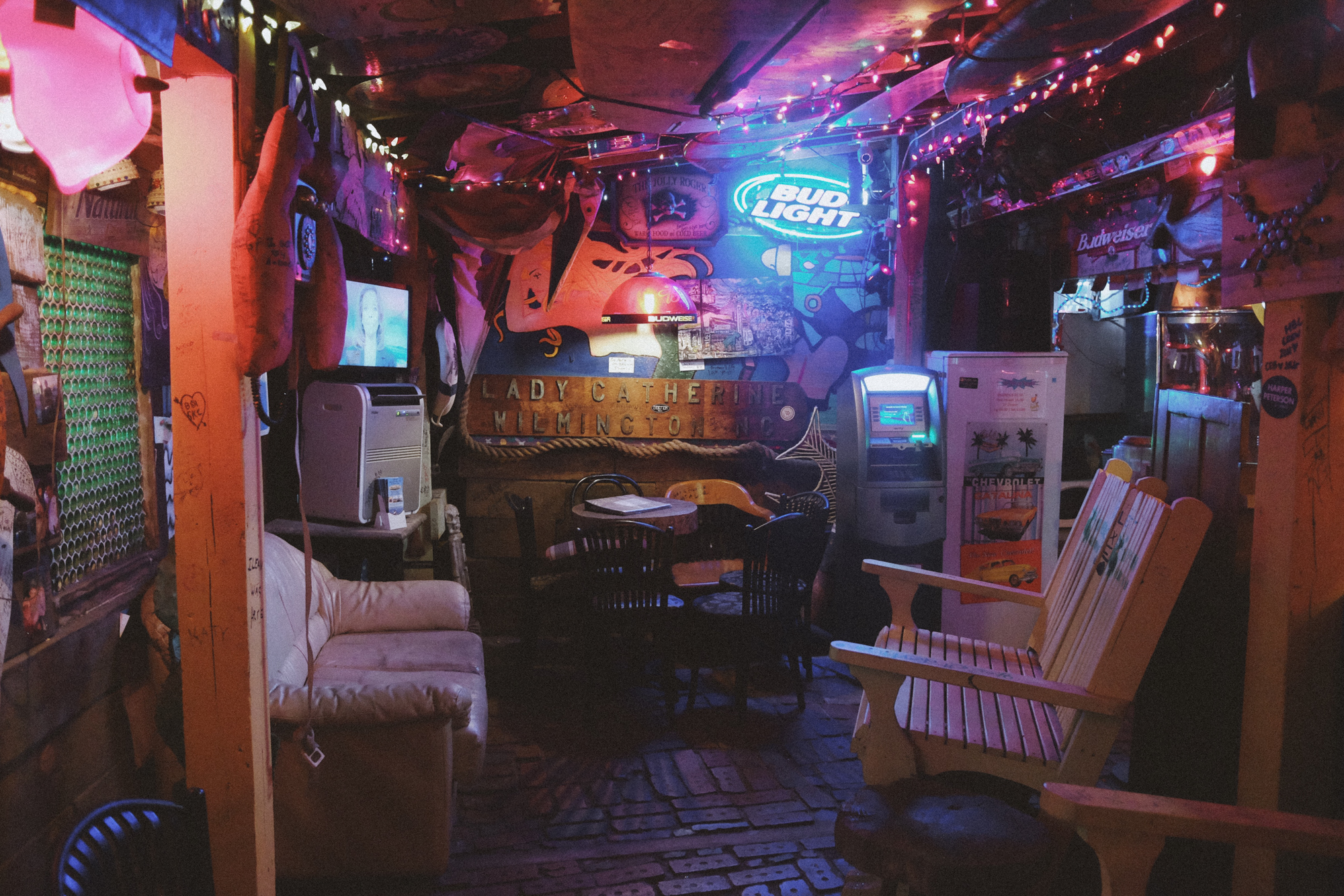 fat-pelican-interior.jpg