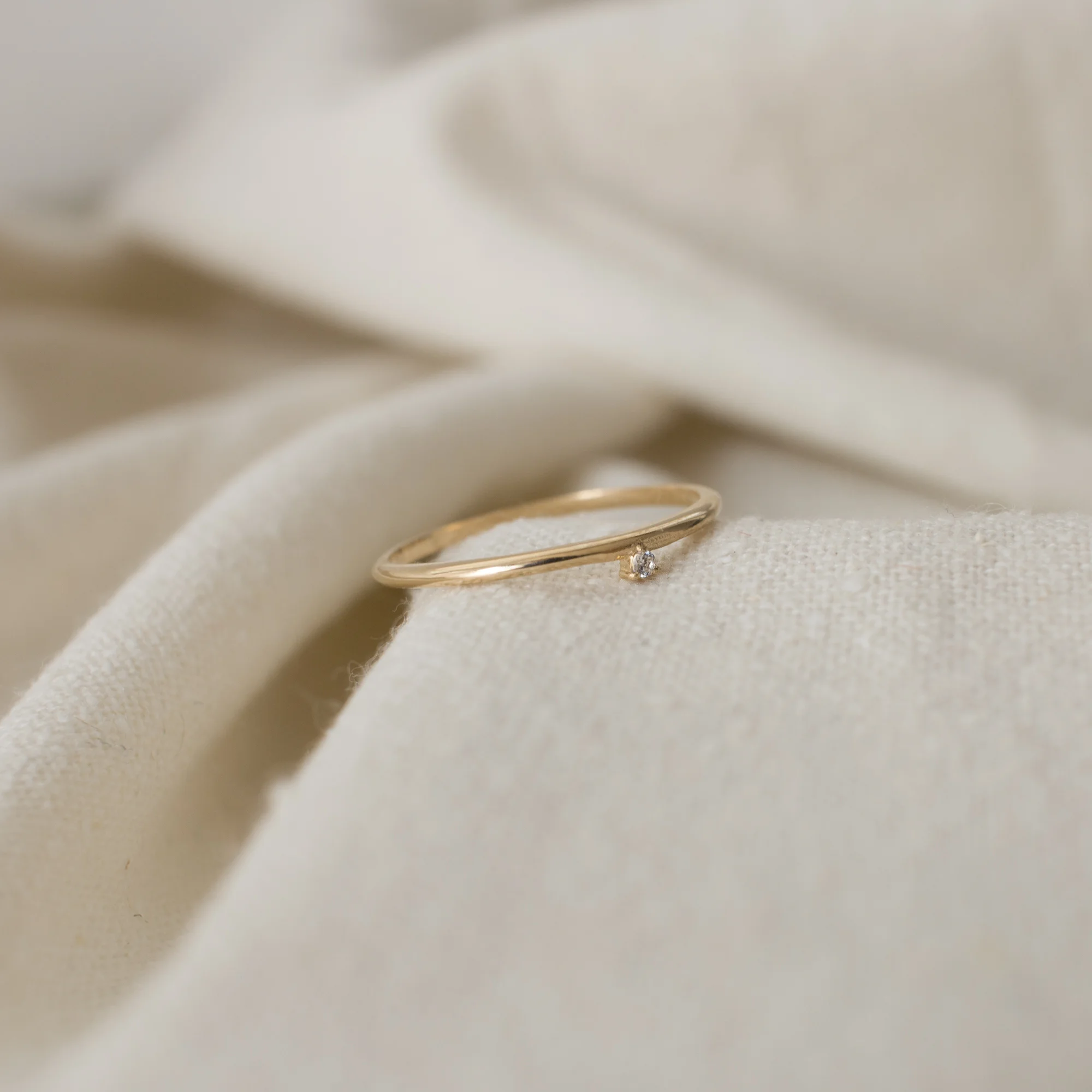 merewif-star-ring-gold.jpg