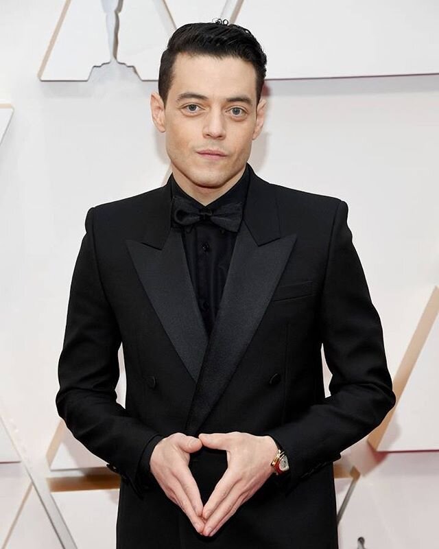 Rami Malek #oscars2020 so handsome! 
#redcarpetskinprep #cynmarietherapy #ysl grooming by @nataliabruschi 🤩 #ramimalek