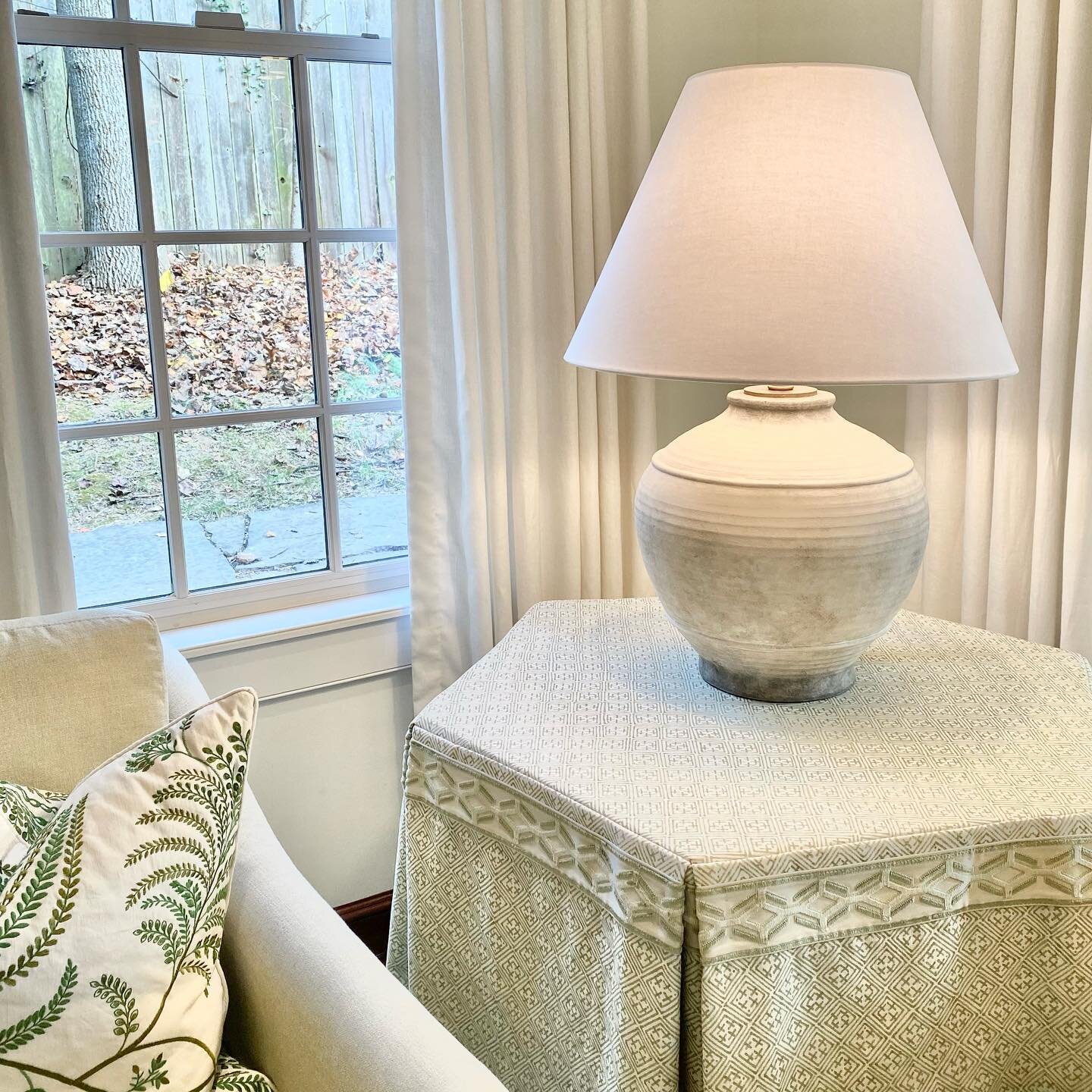 Elegant details freshly installed today 🌿🤍 over at our #bellview beauty! #lbwstudio @whats_new_on_bellview