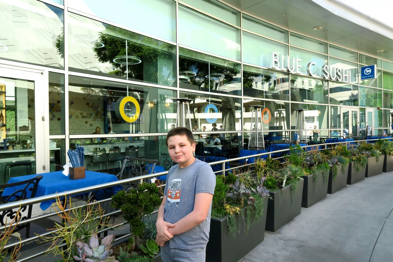 blue-c-sushi-hollywood.jpg