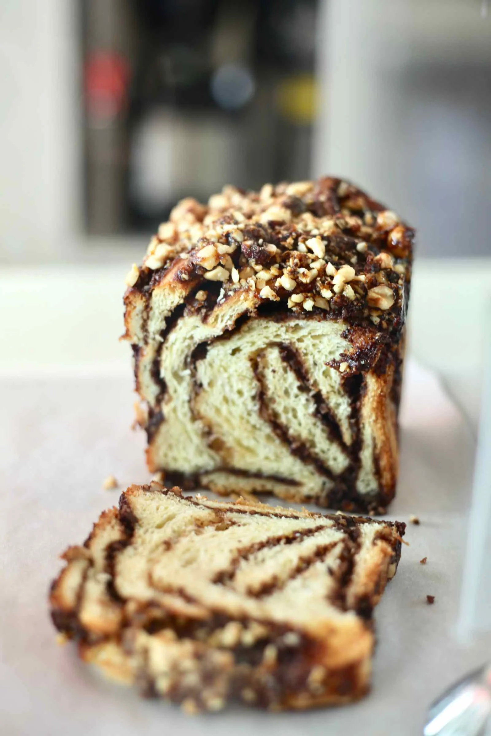 chocolate-hazelnut-babka.jpg