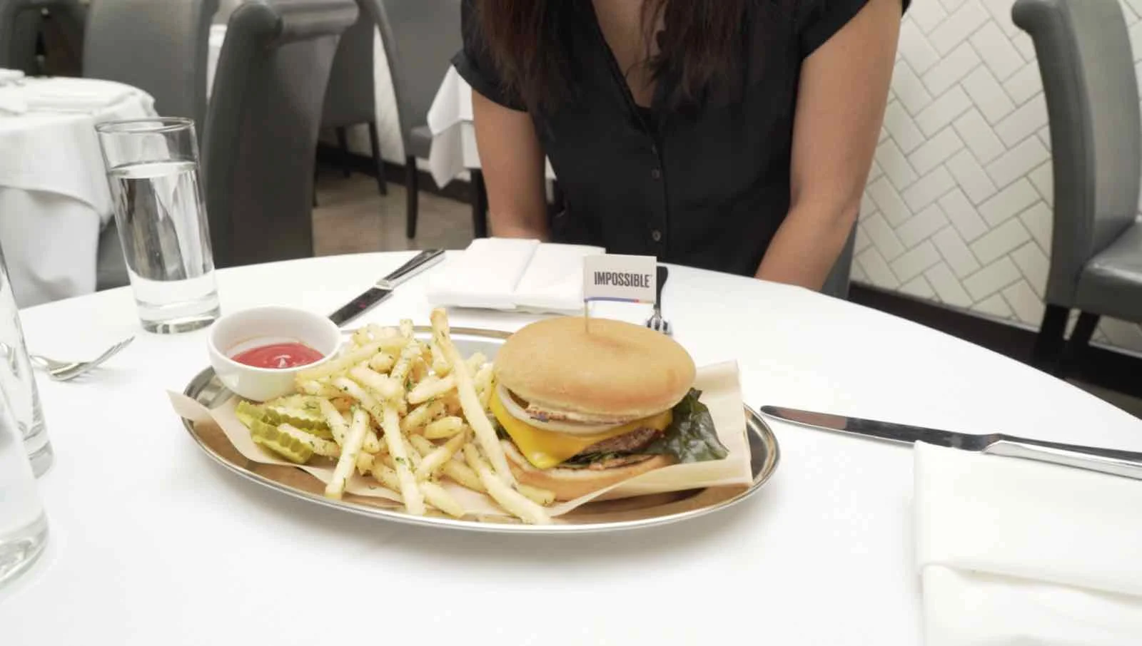 impossible-burger-crossroads-2.jpg