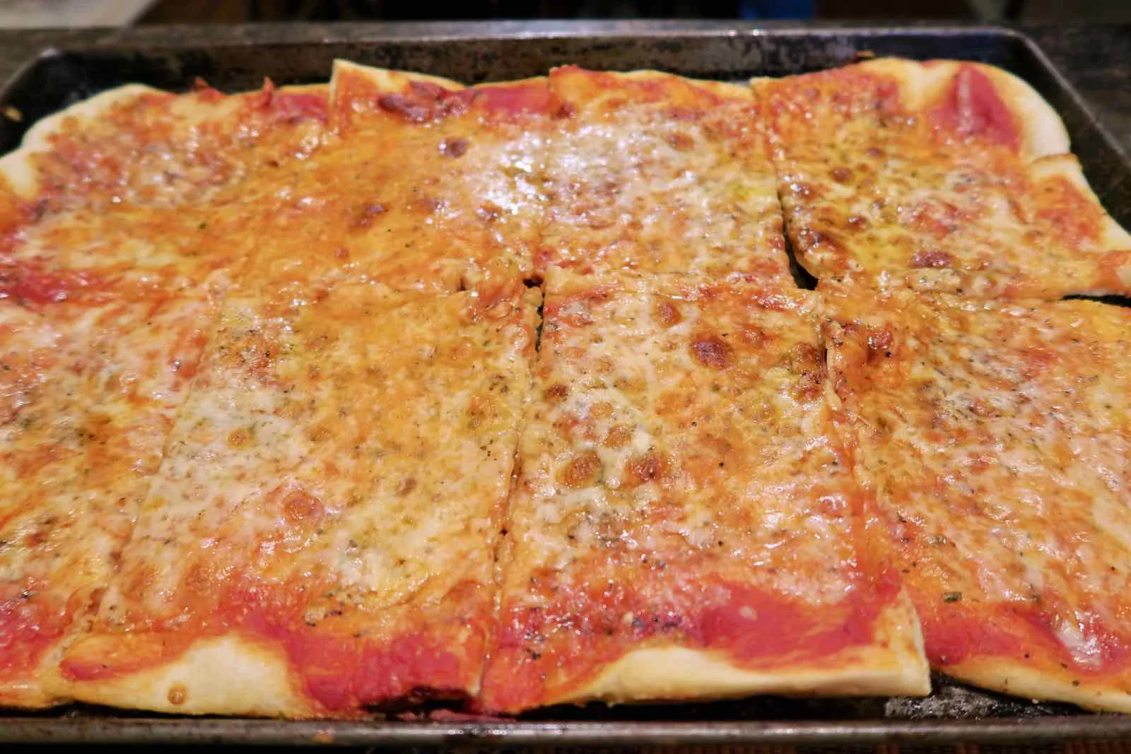 homemade-pizza-sheetpan-2.jpg