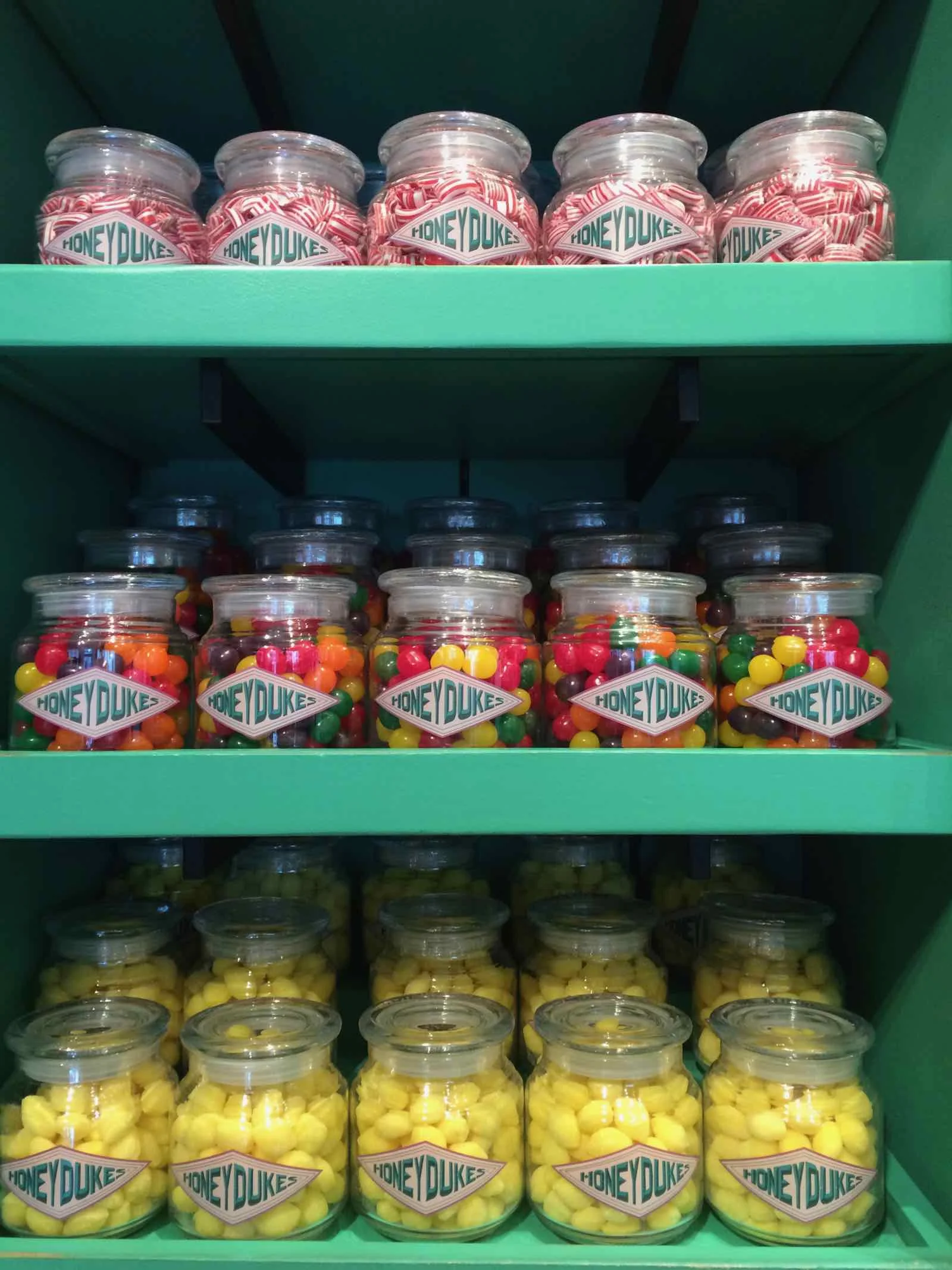 honeydukes-candy-shop.jpg