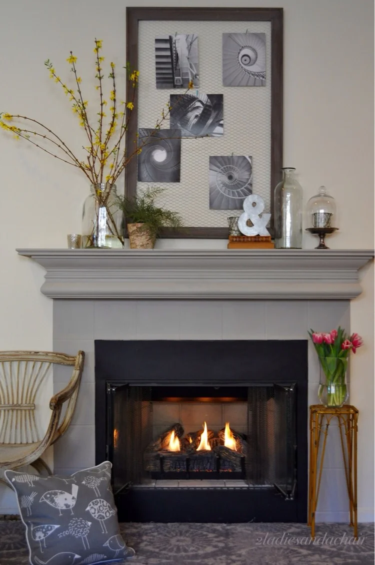 2 Ladies Mantel Style