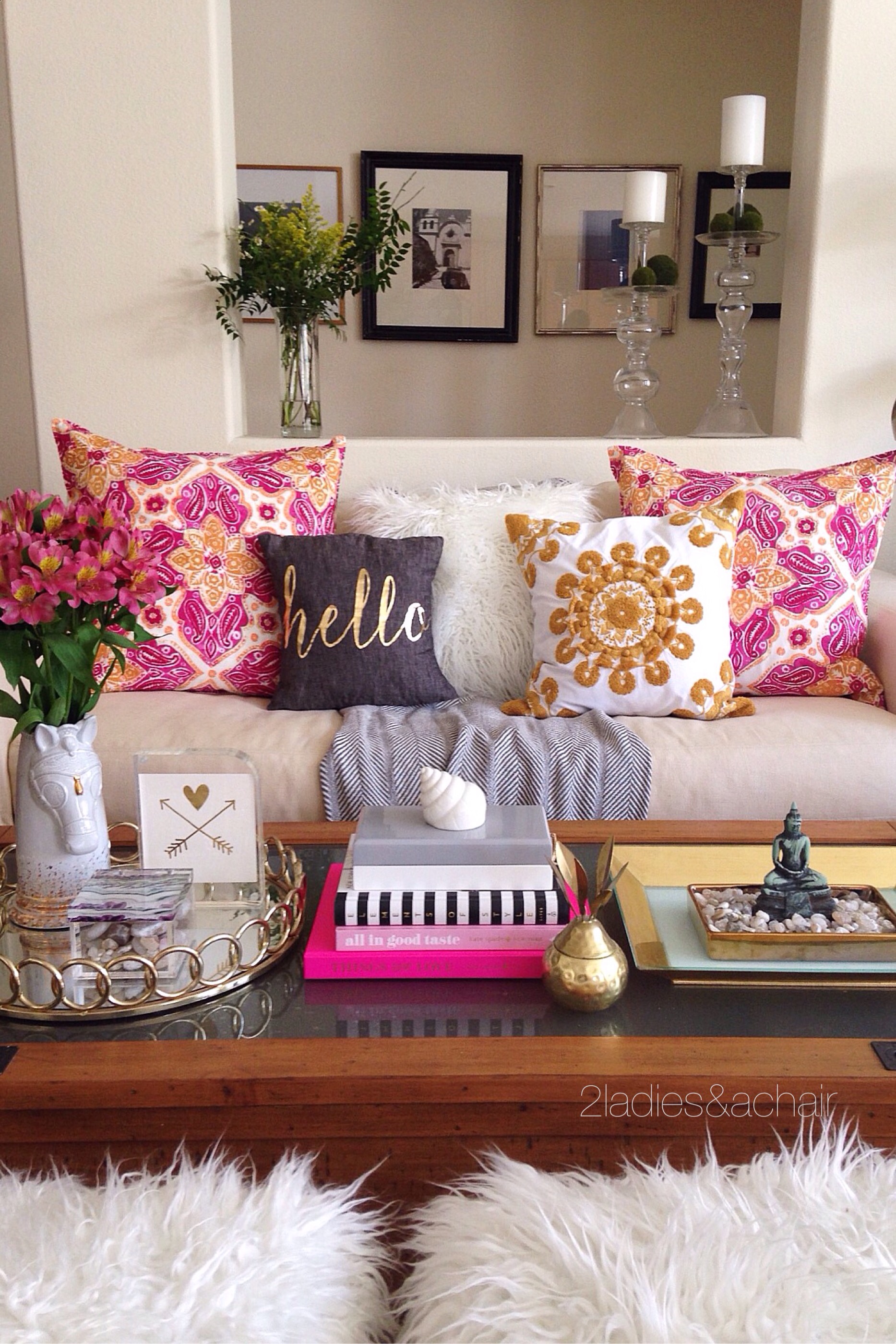 DIY: Chanel Inspired Pillow. 
