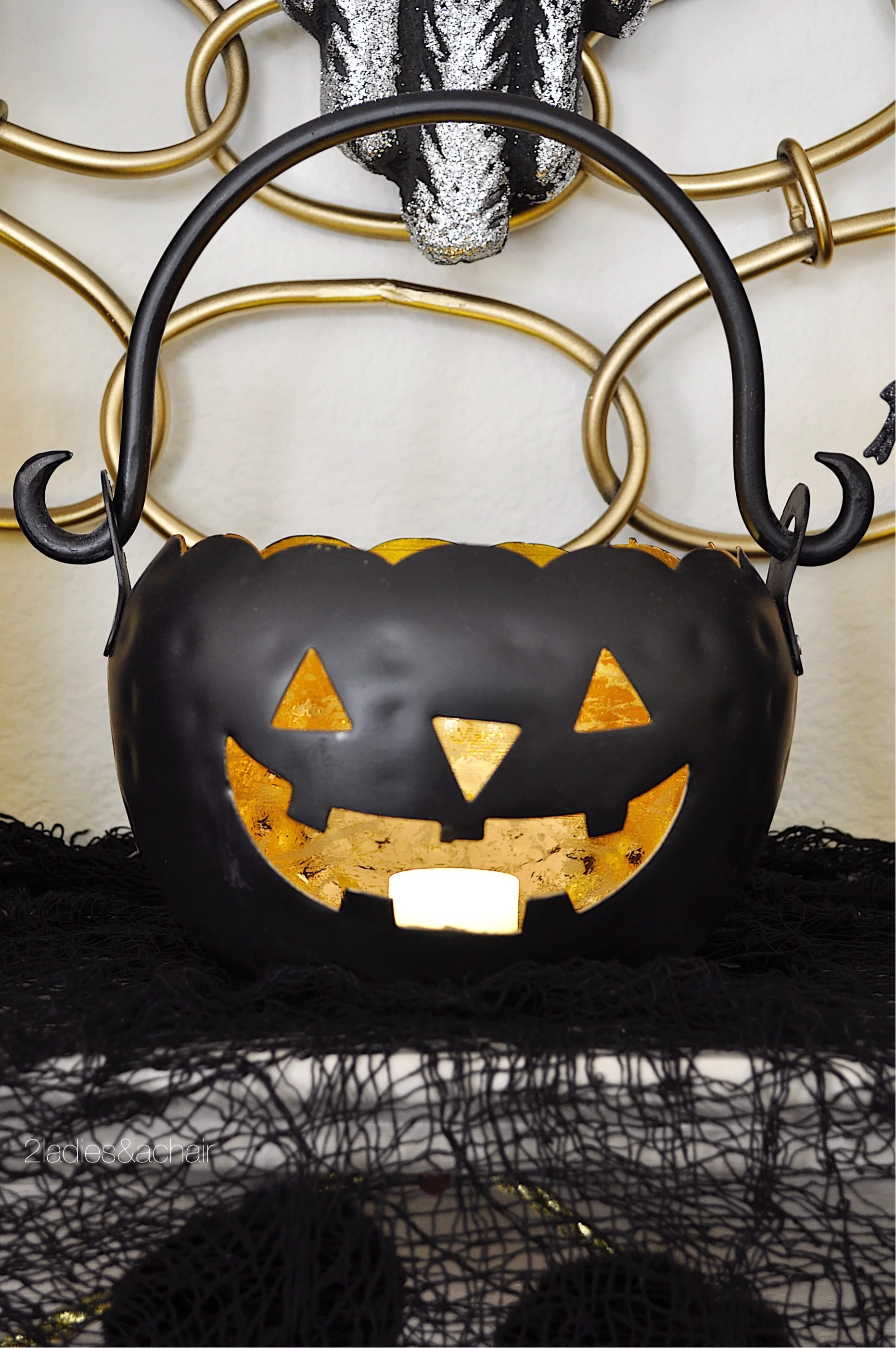 halloween mantel decorations FullSizeRender(89).jpg