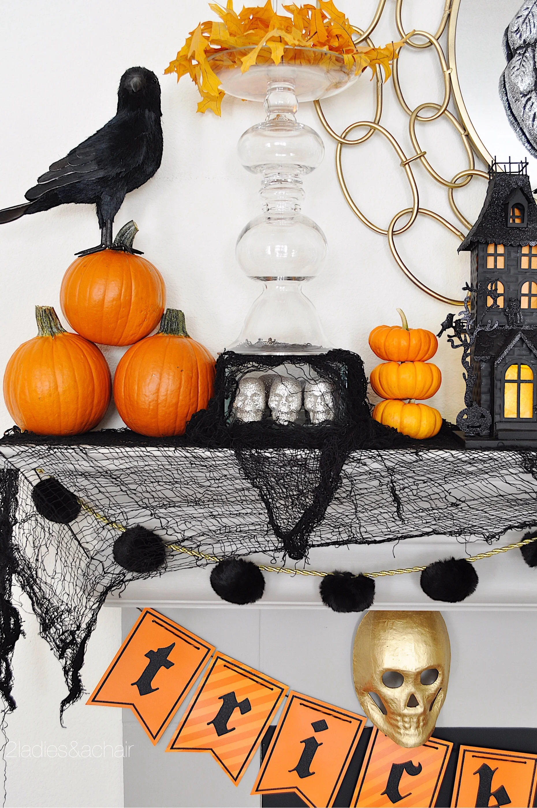 halloween mantel decorations FullSizeRender(90).jpg