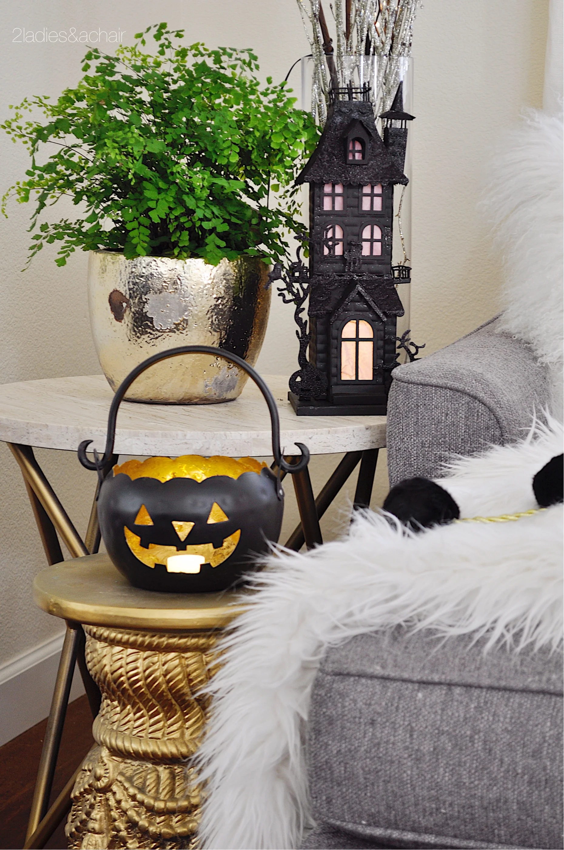 Easy and Spooky Halloween Decorating Ideas — 2 Ladies & A Chair