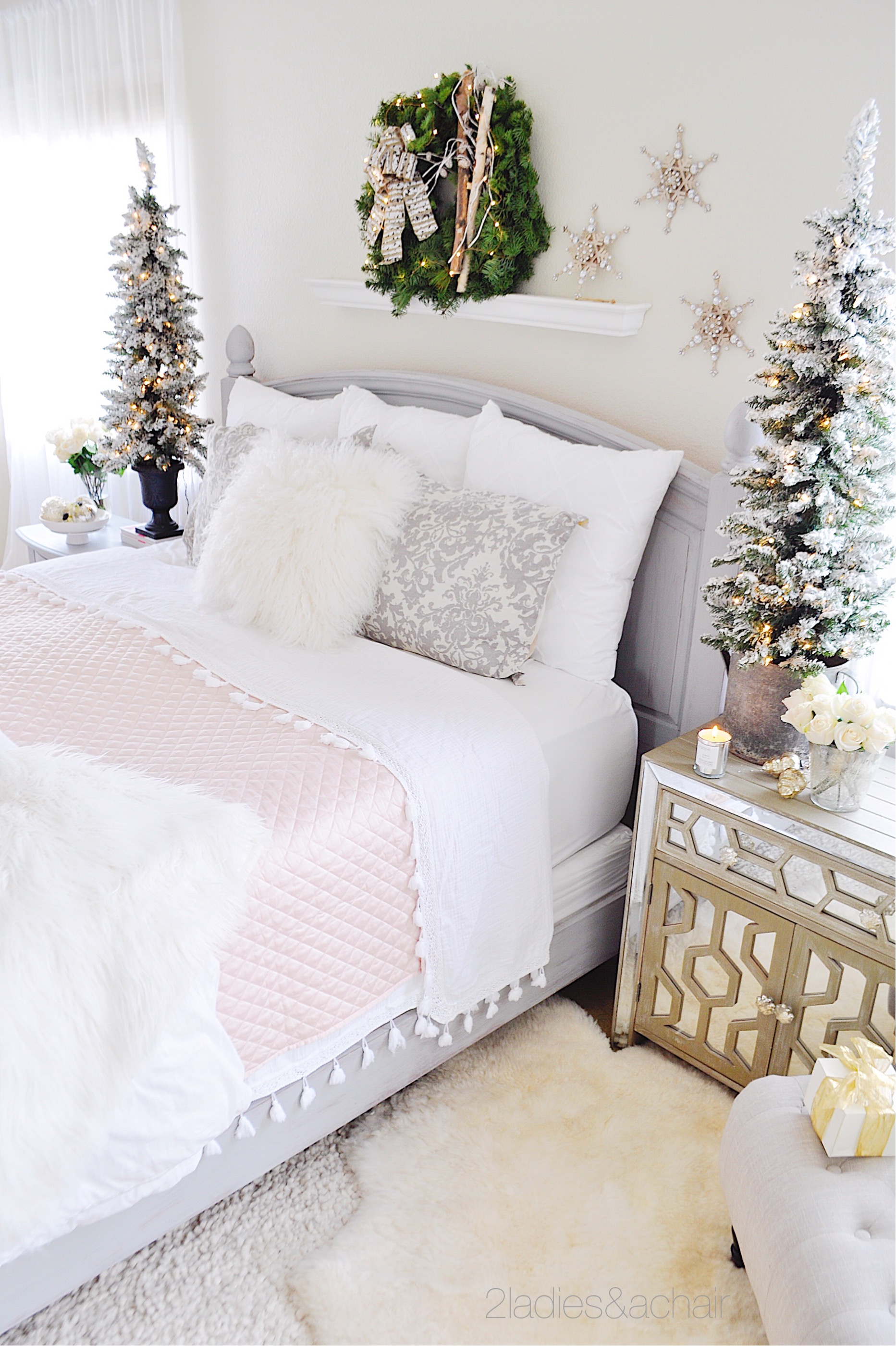 Simple Christmas Decor Ideas For Your Bedroom — 2 Ladies & A Chair