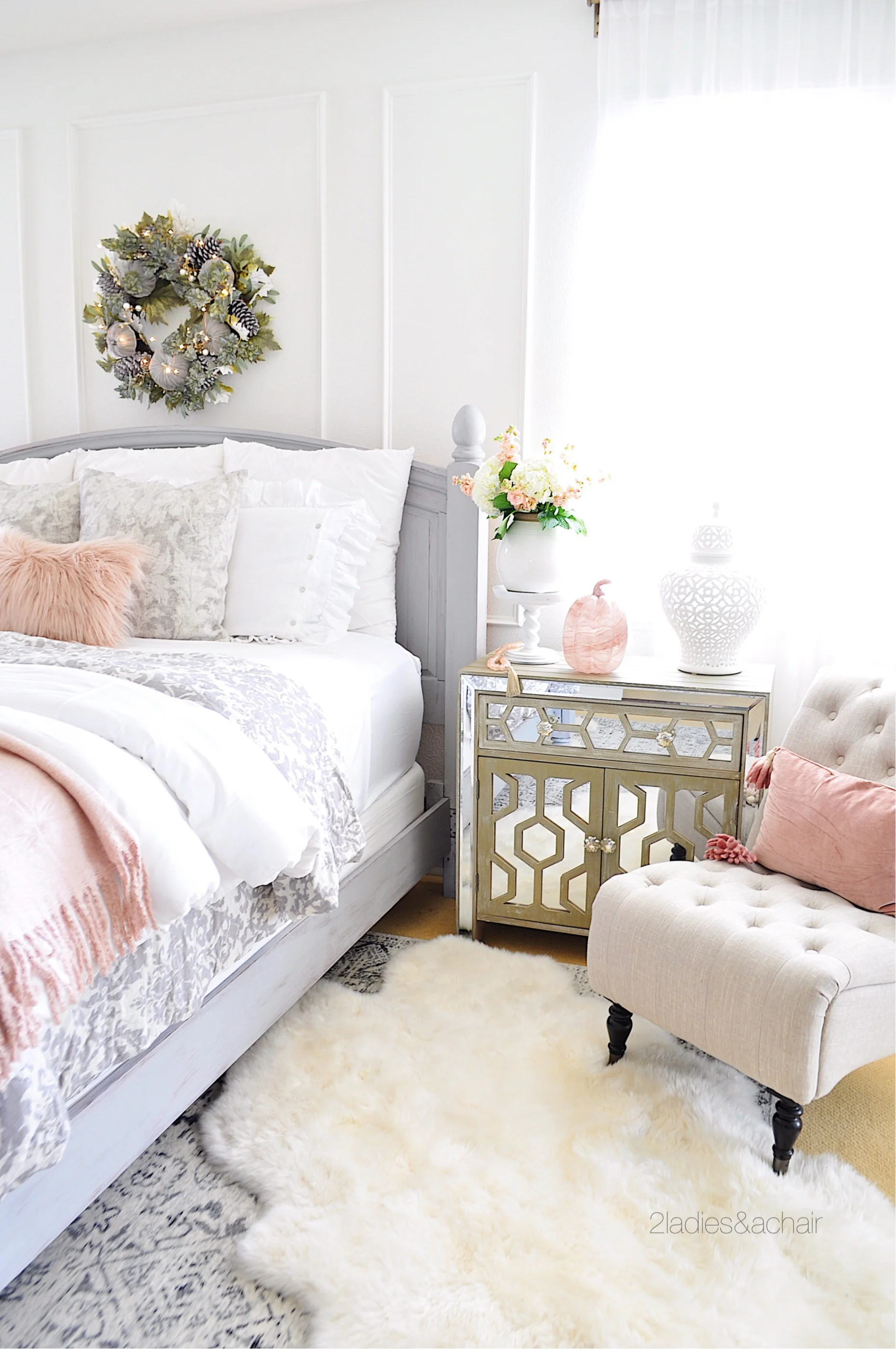 Simple Fall Bedroom Decor